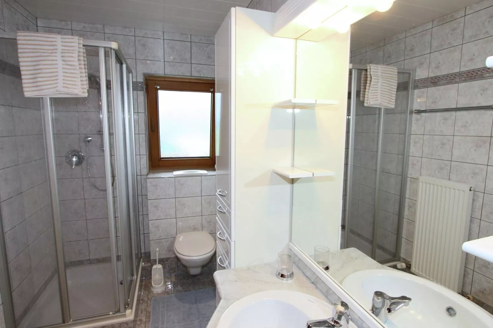 Ferienappartment Schragl-Bathroom