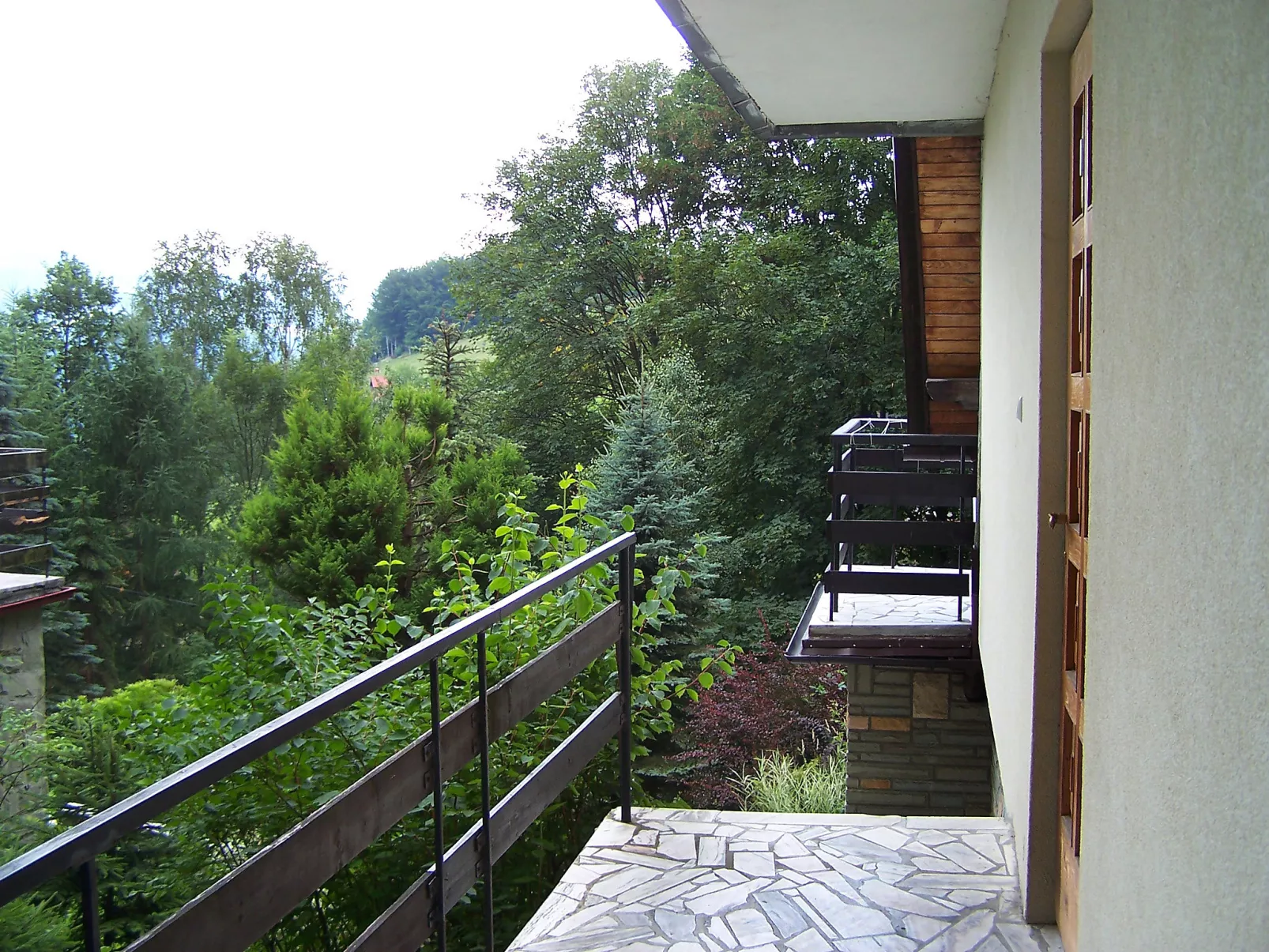 Partecznik-Outside