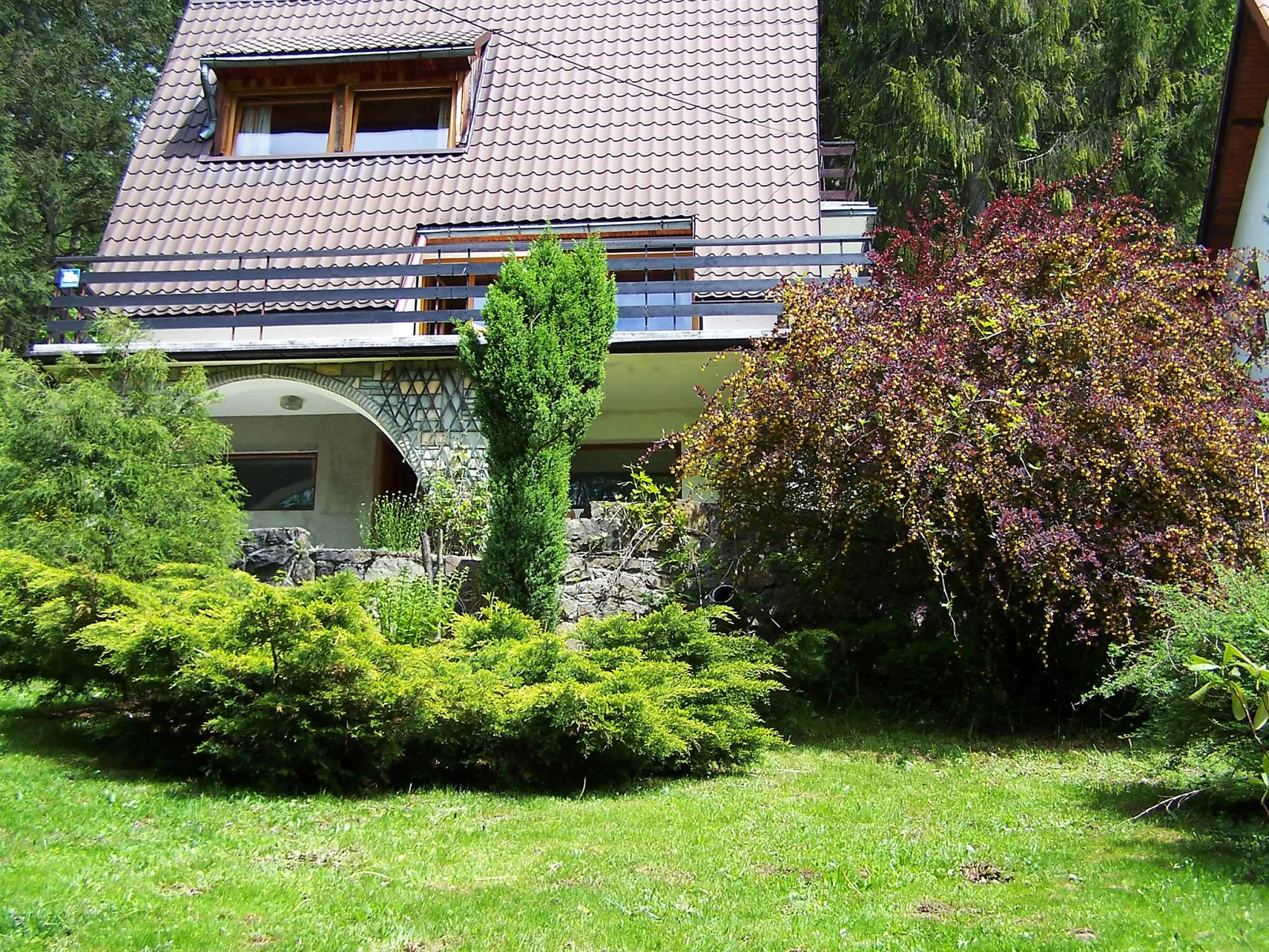 Partecznik-Outside