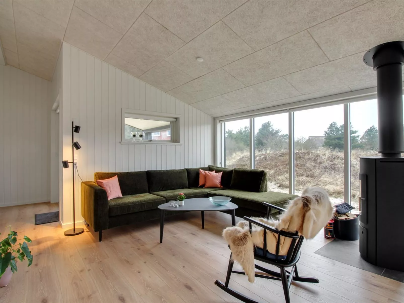 "Jirina" - 750m from the sea-Inside