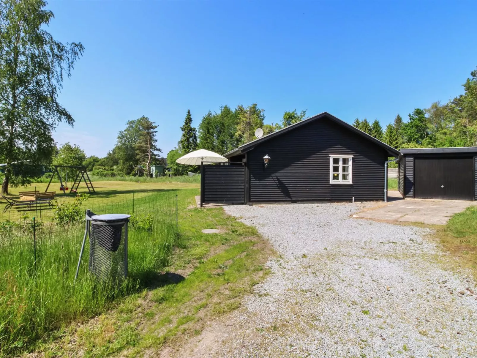 "Ingalise" - 500m from the sea-Outside