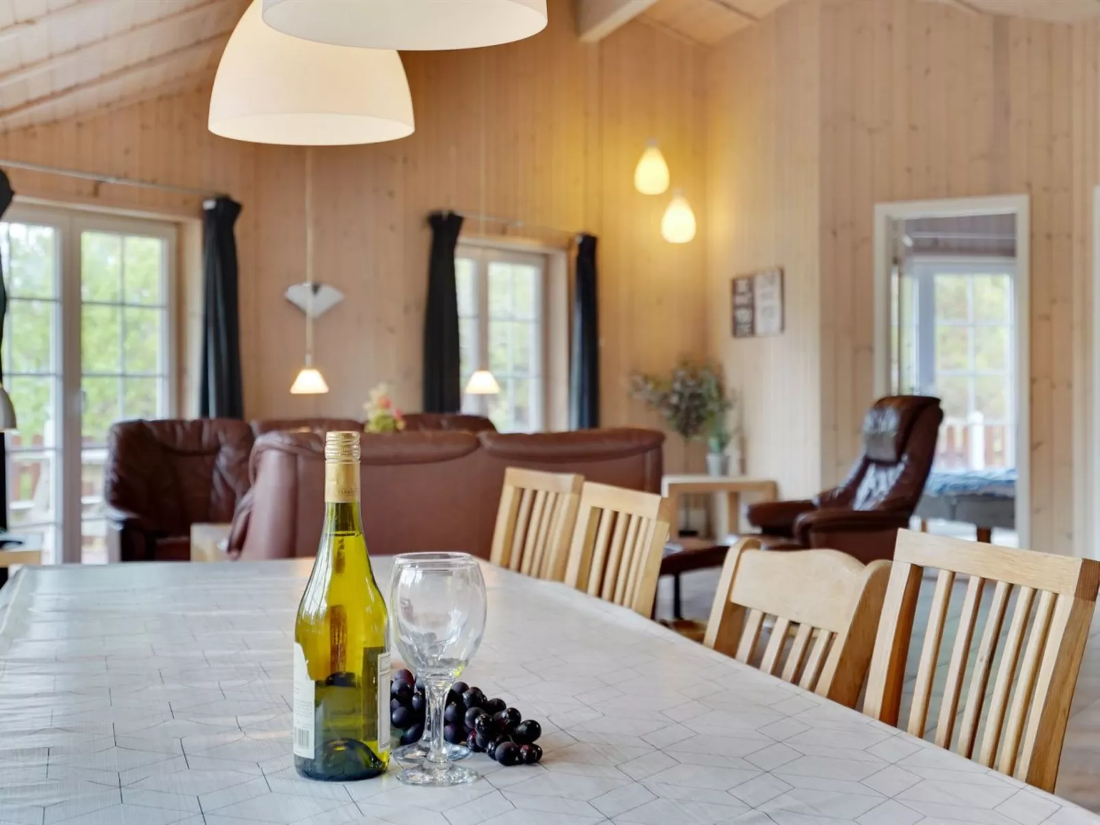 "Orpah" - 2.5km from the sea-Inside