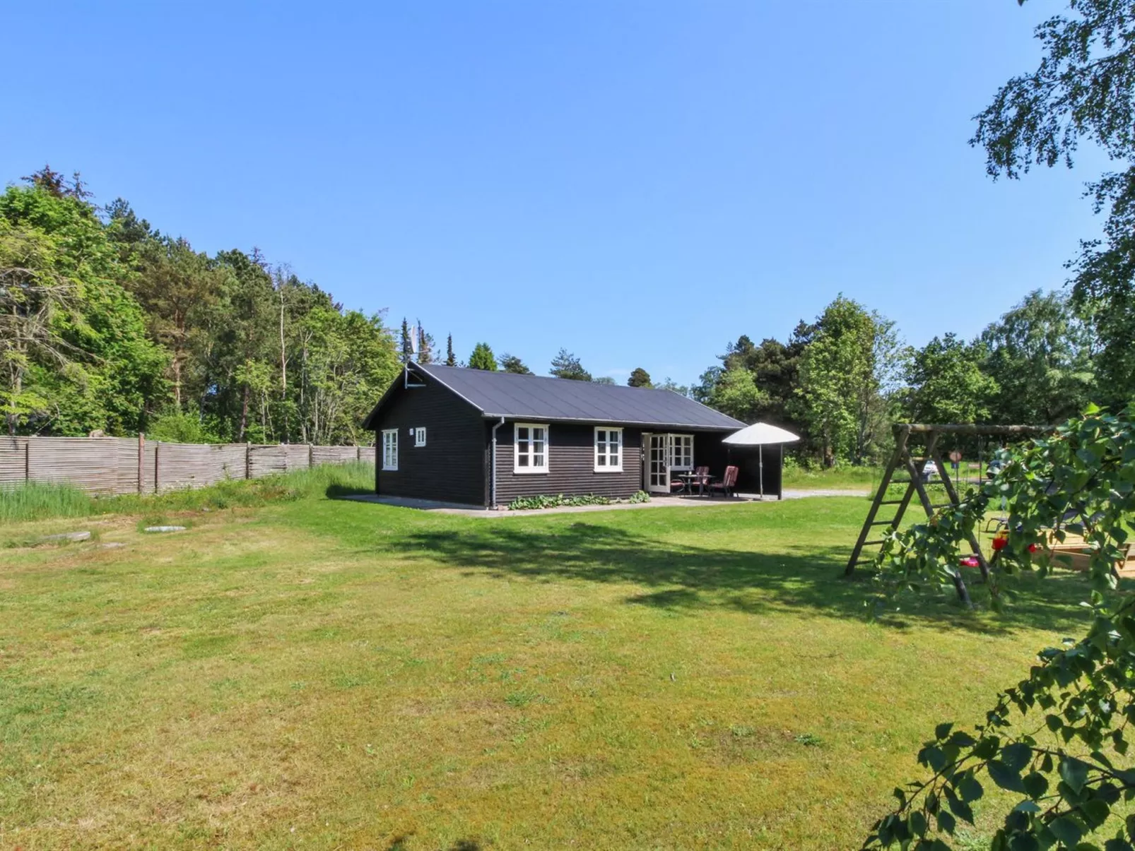 "Ingalise" - 500m from the sea-Outside