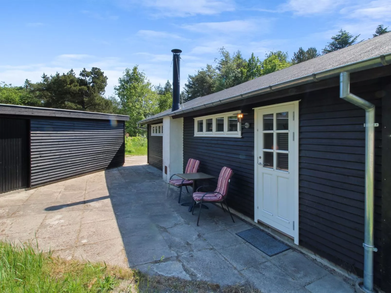 "Ingalise" - 500m from the sea-Outside