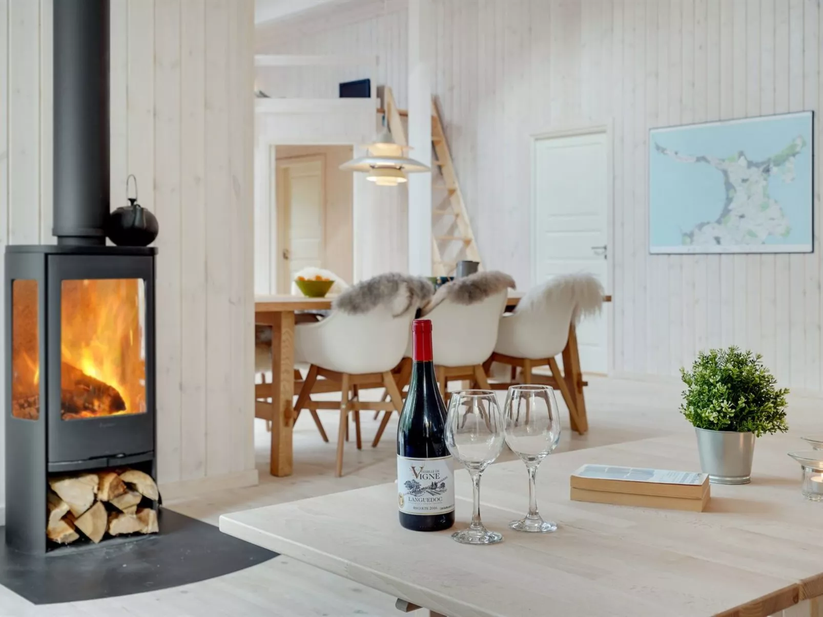 "Grethe" - 750m from the sea-Dedans