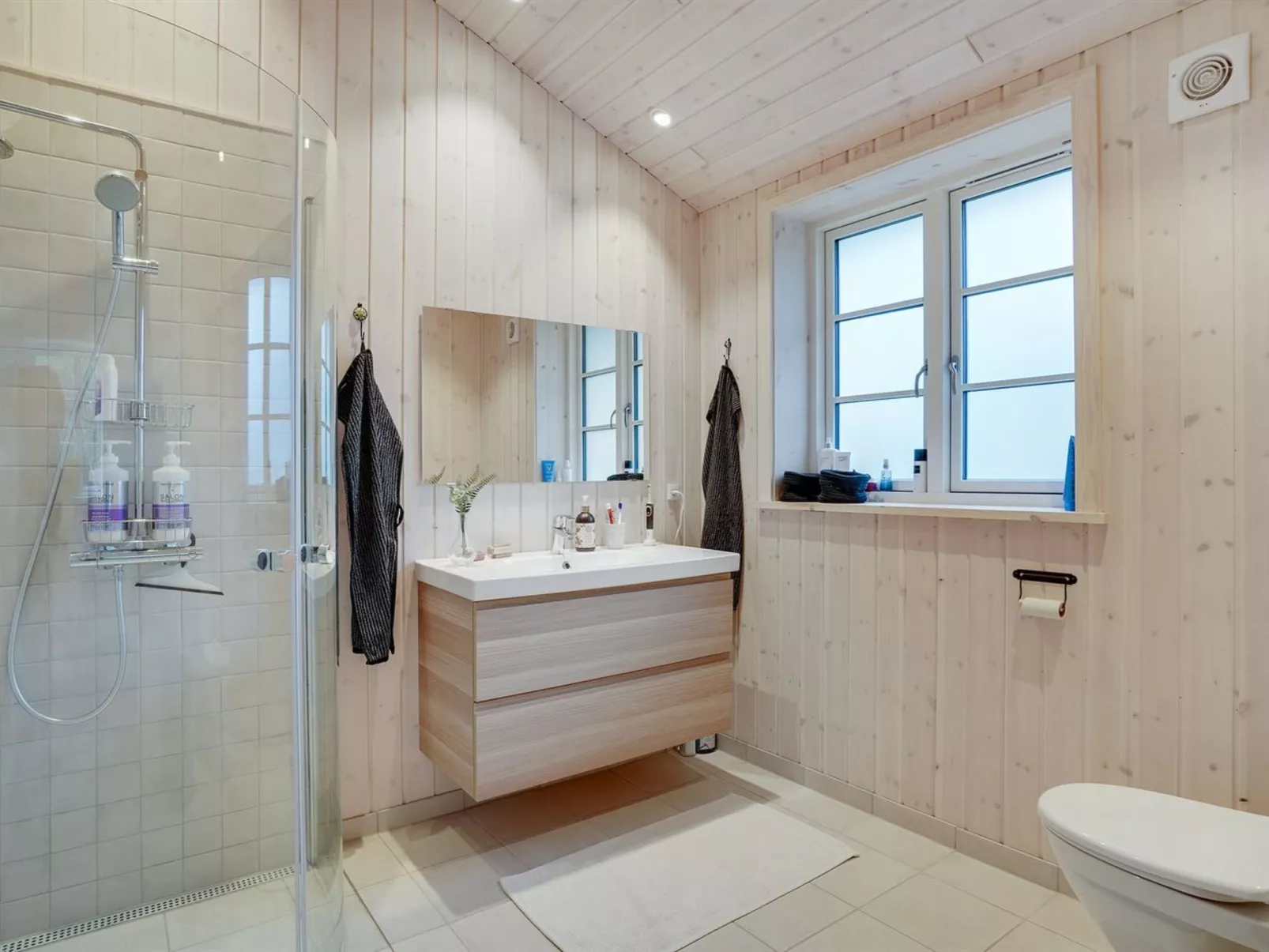 "Grethe" - 750m from the sea-Dedans
