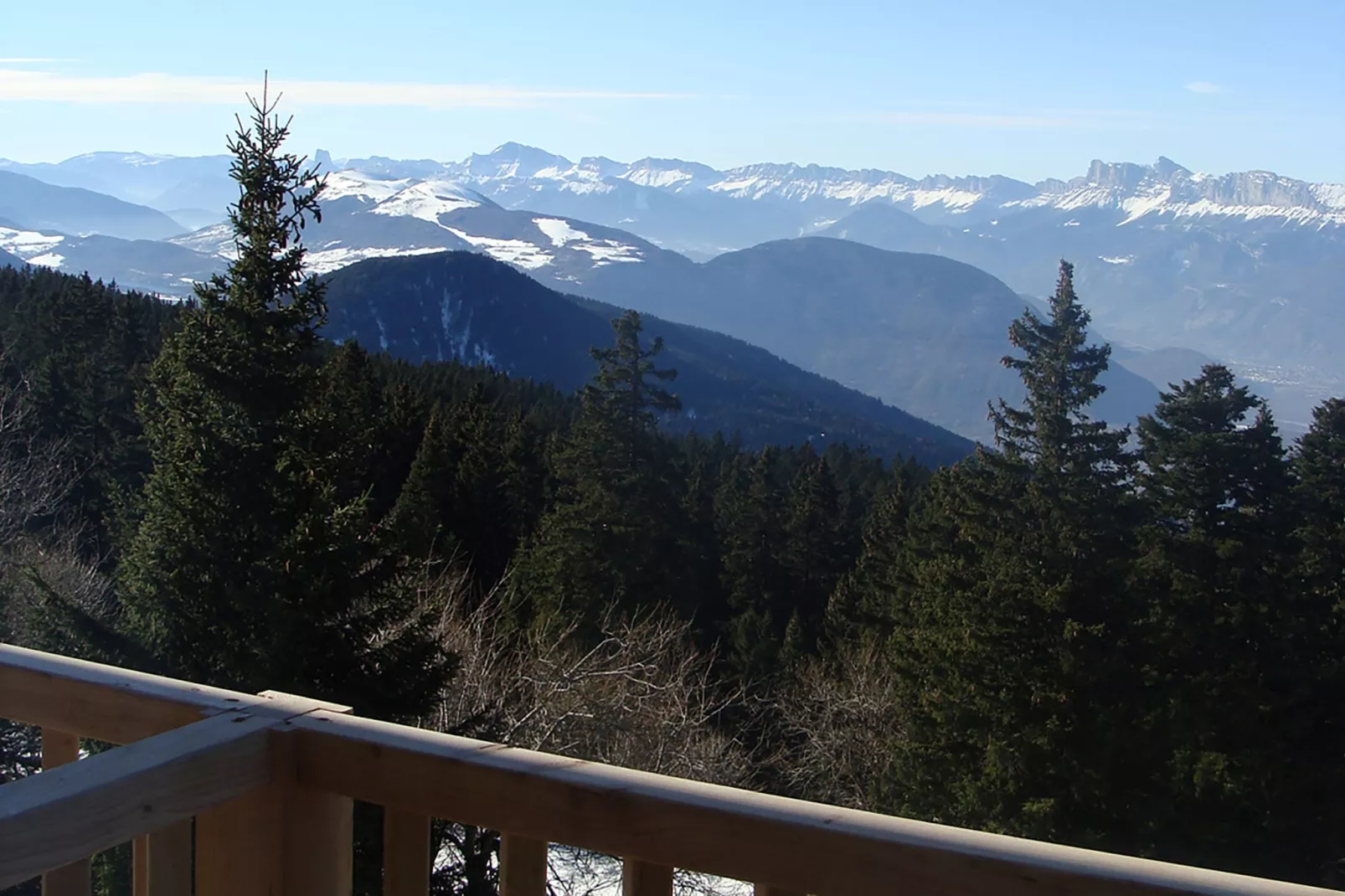 Les Chalets de Belledonne-View winter