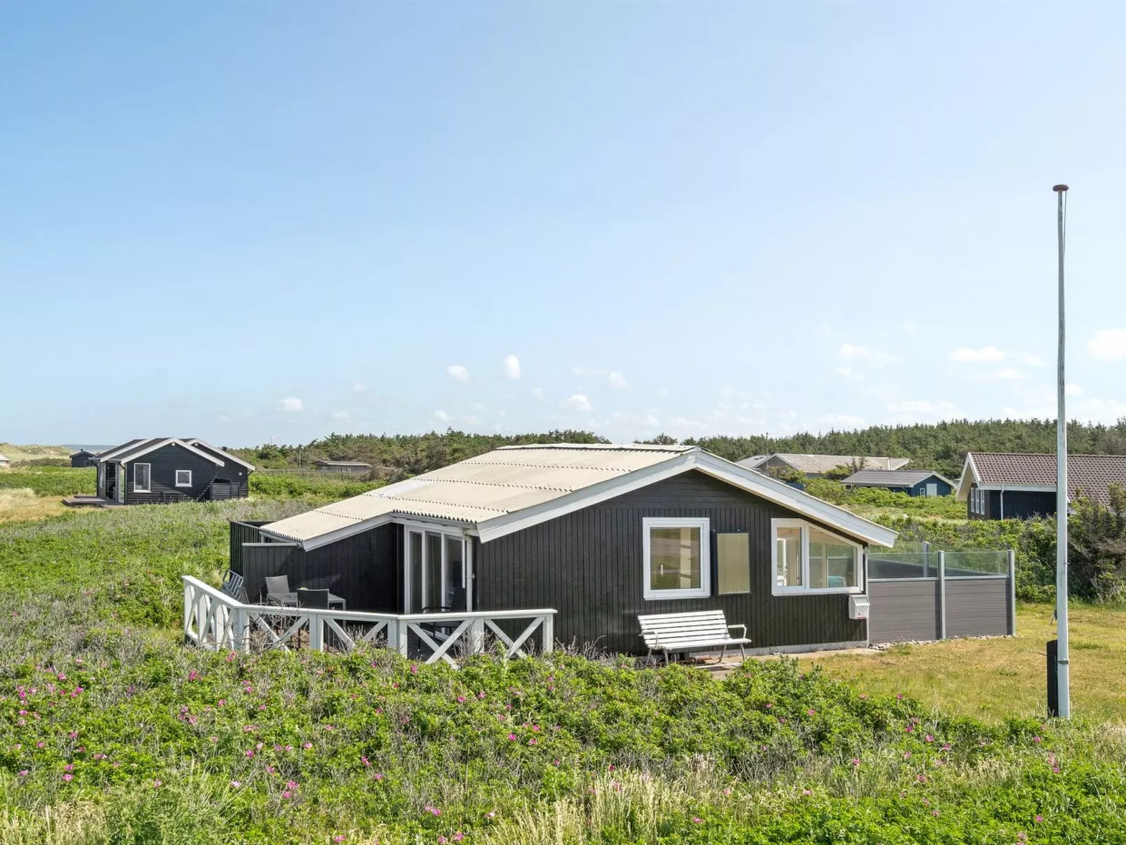 "Holger" - 50m from the sea-Outside