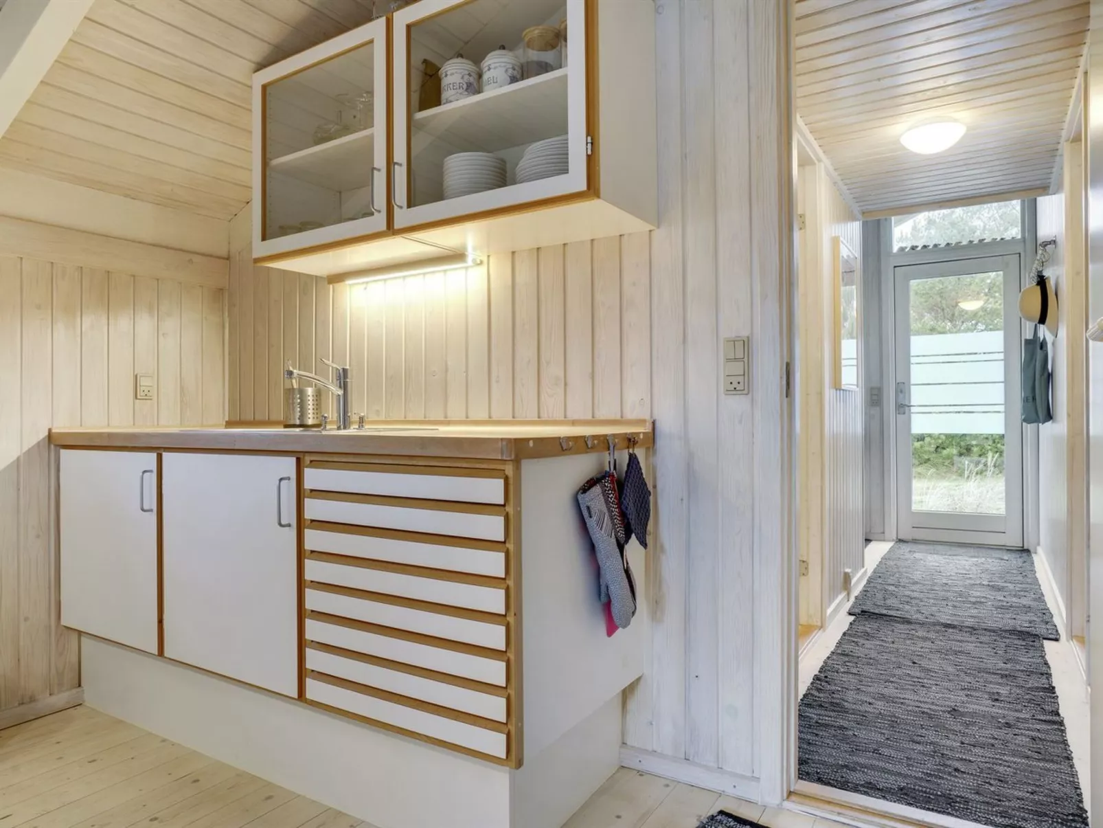 "Alexi" - 150m from the sea-Inside