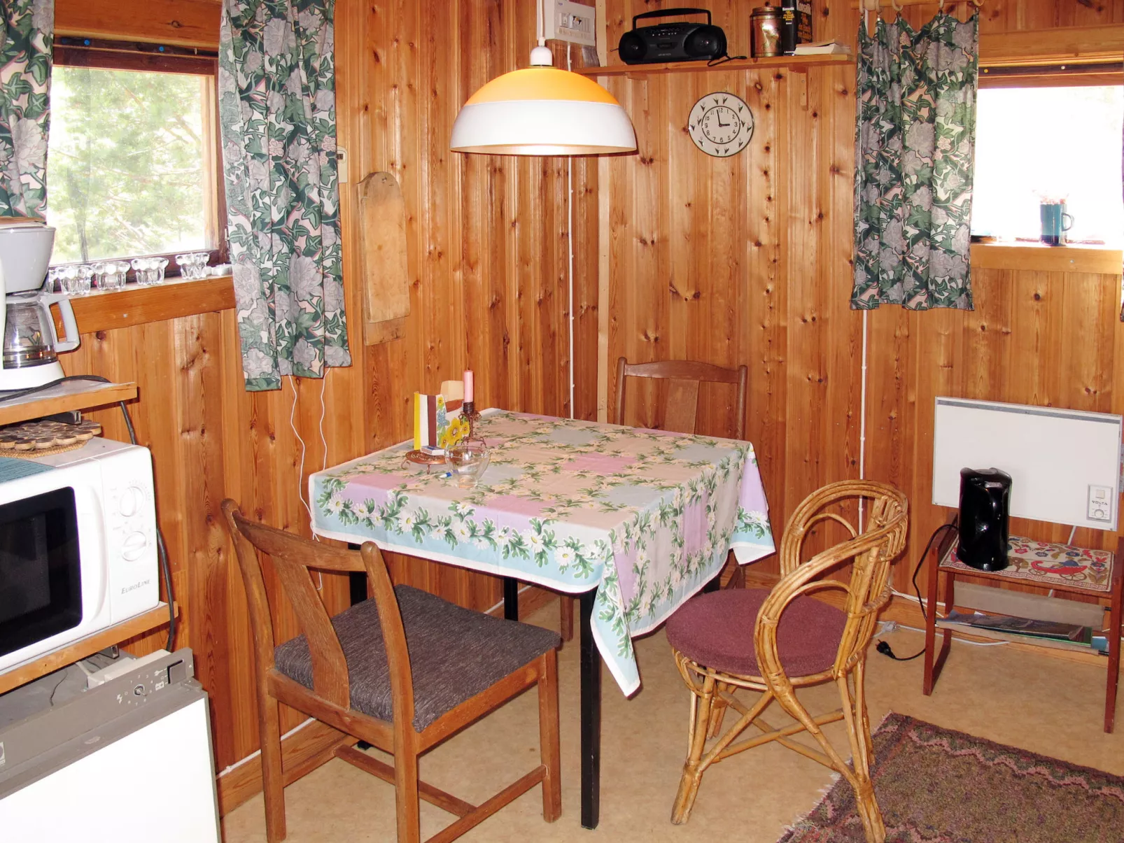 Boda Åsen Jaktstugan-Inside