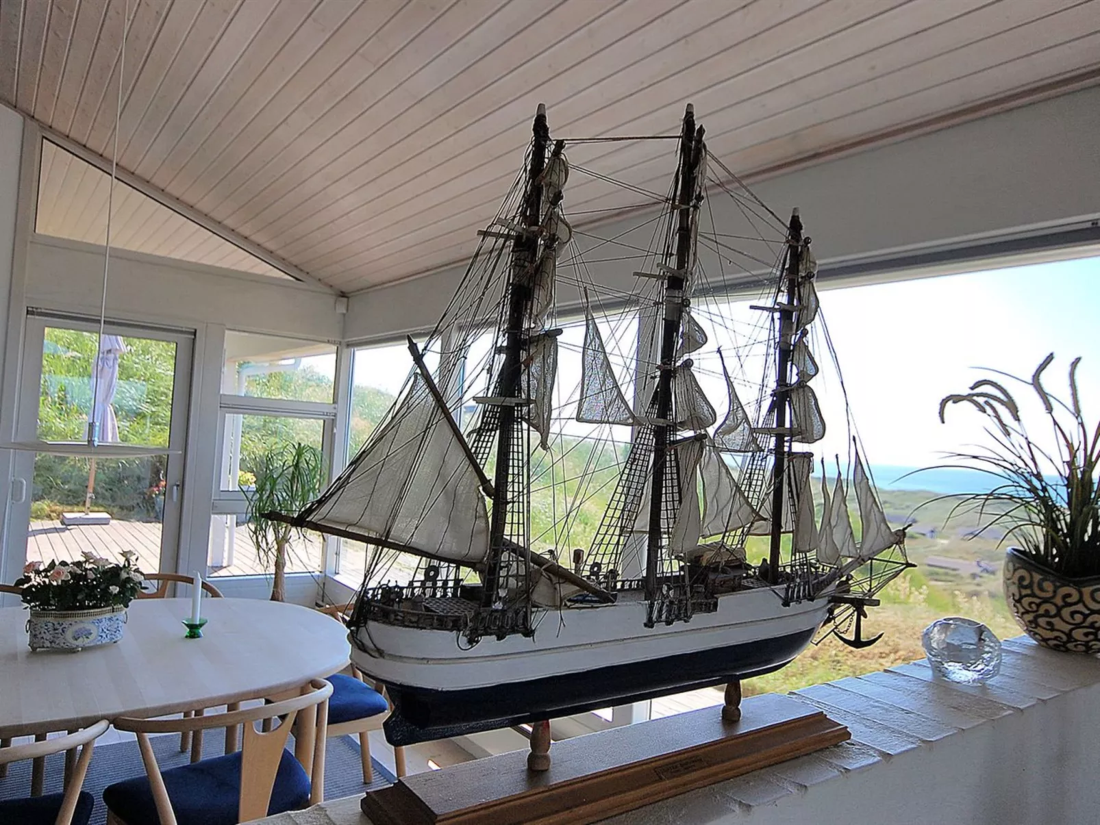 "Alyssa" - 300m from the sea-Inside