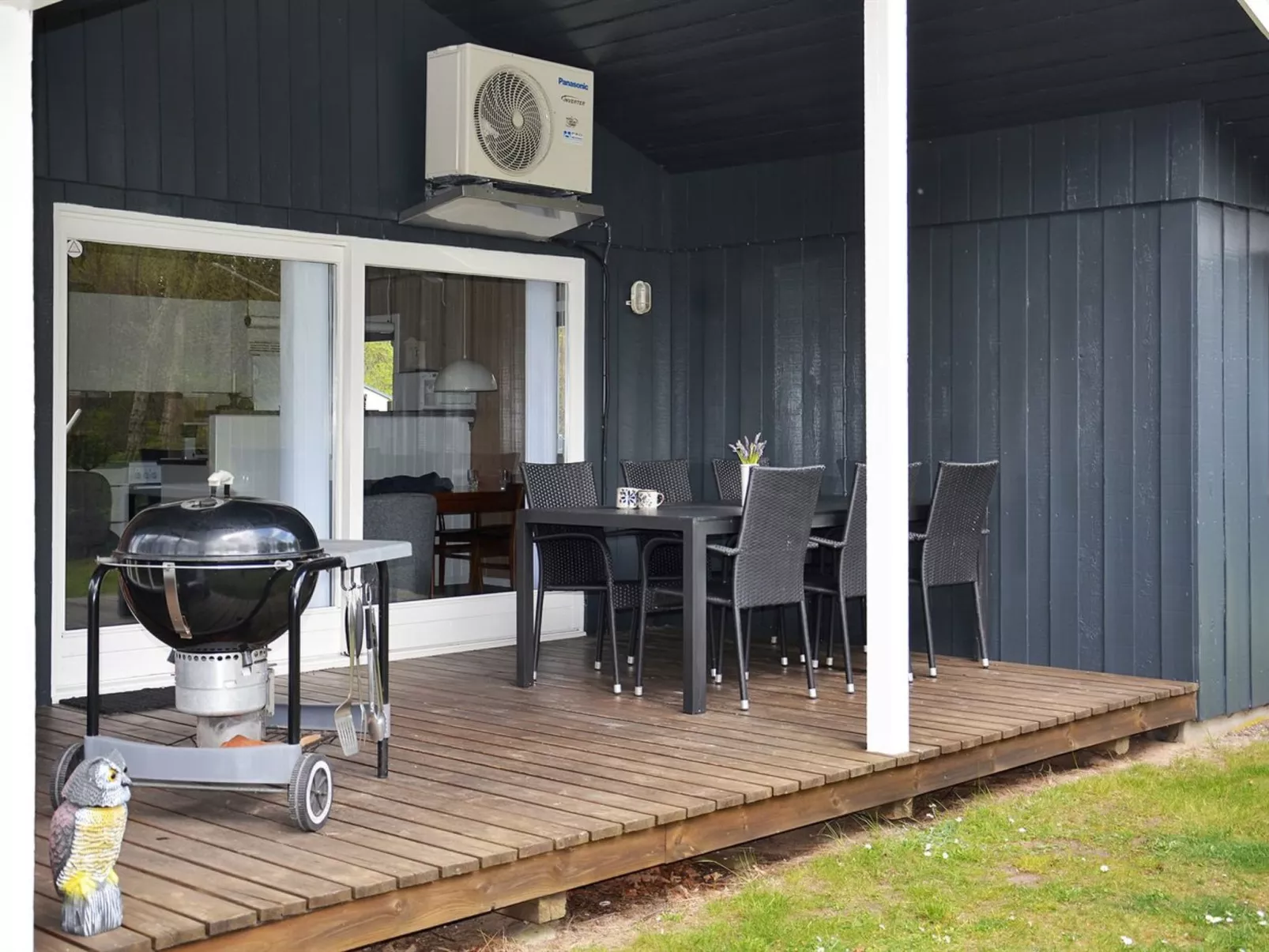"Fredger" - 1.8km from the sea-Inside