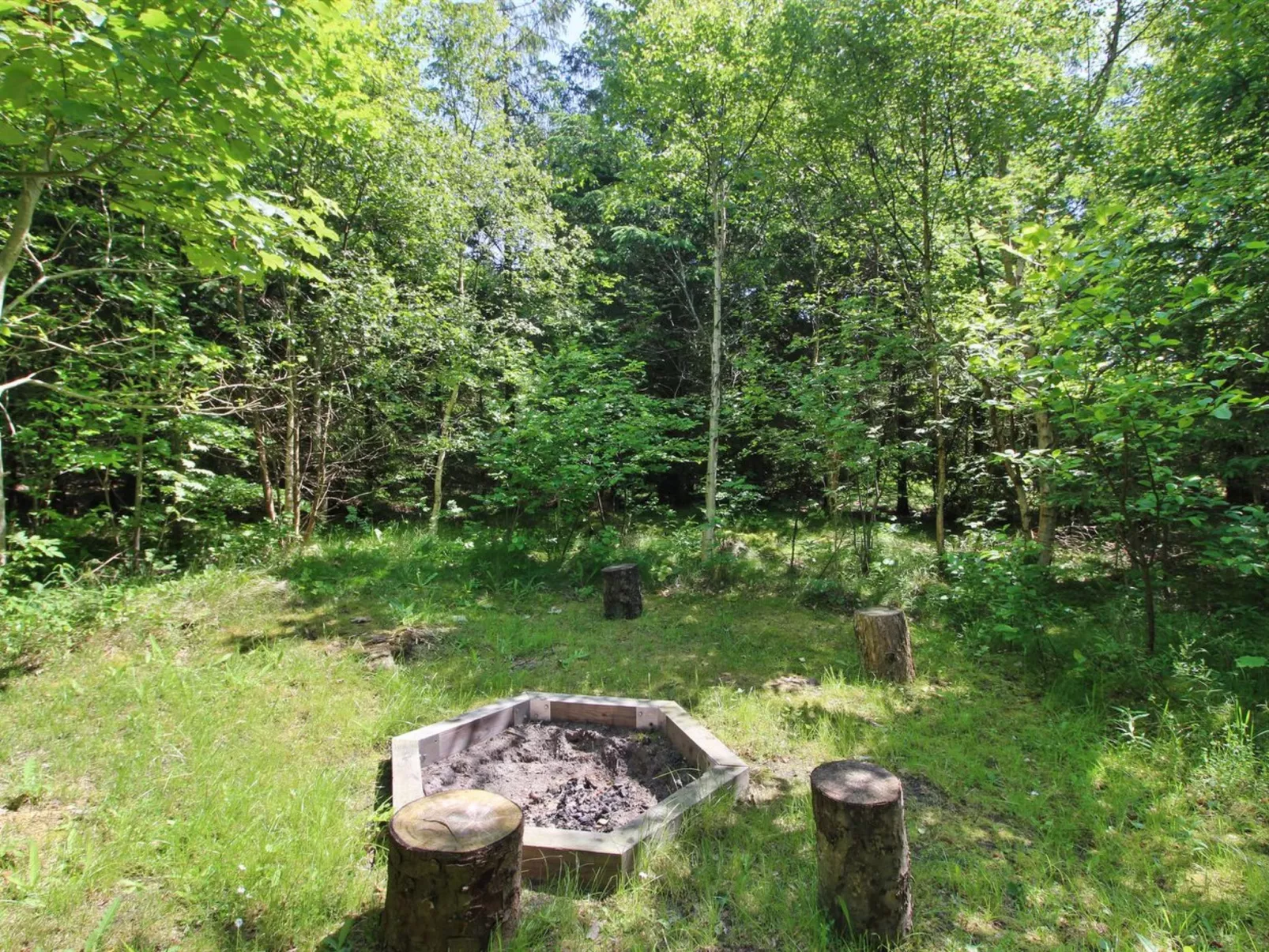 "Fredger" - 1.8km from the sea-Outside