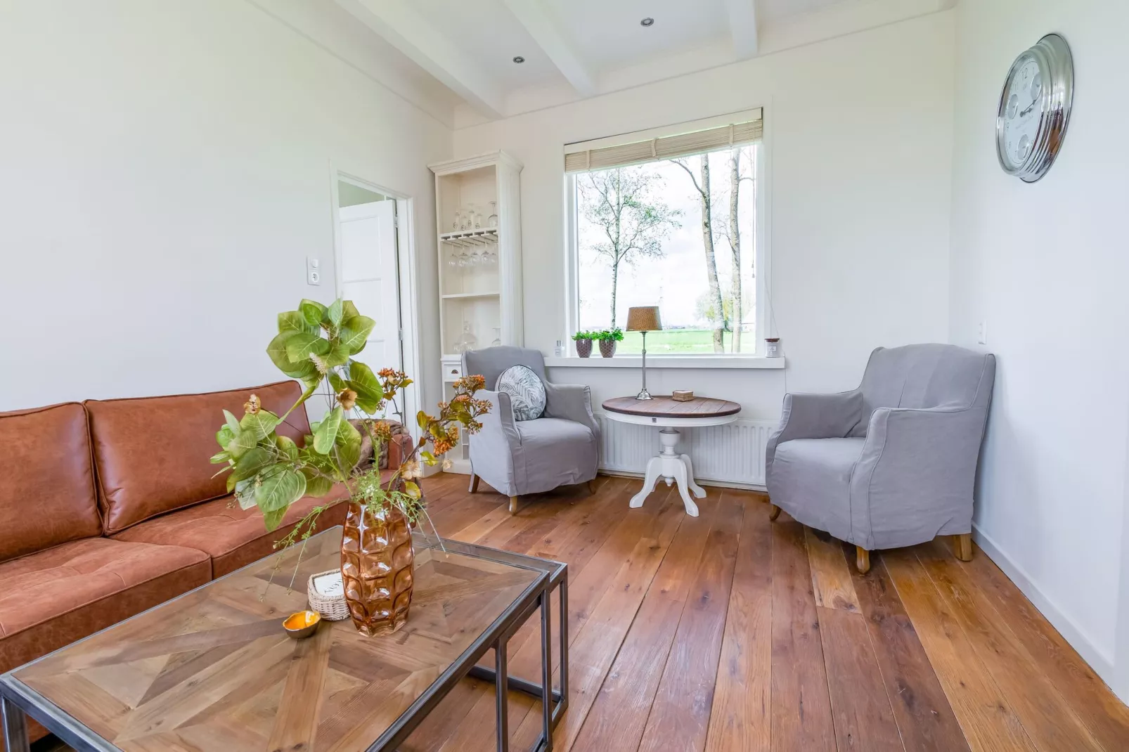 Gezellige Boerderij met chalet in Friesland-Wohnzimmer