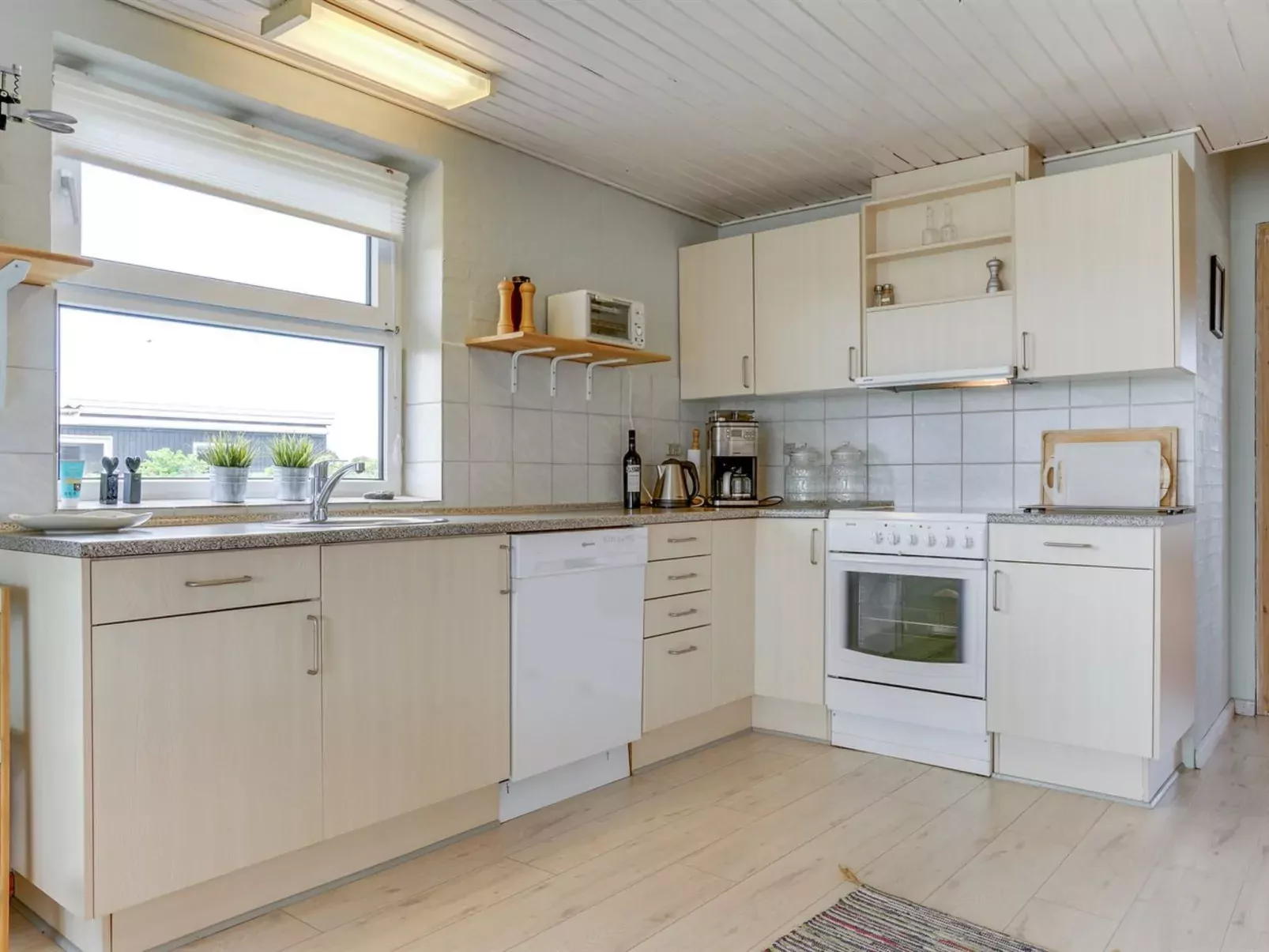 "Marlene" - 400m from the sea-Inside
