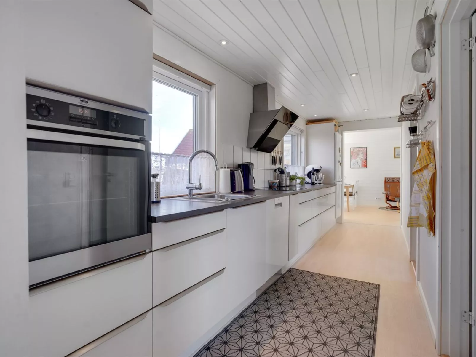 "Fredrikke" - 50m from the sea-Inside