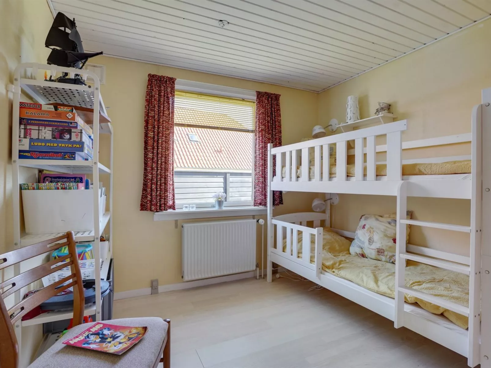 "Fredrikke" - 50m from the sea-Inside