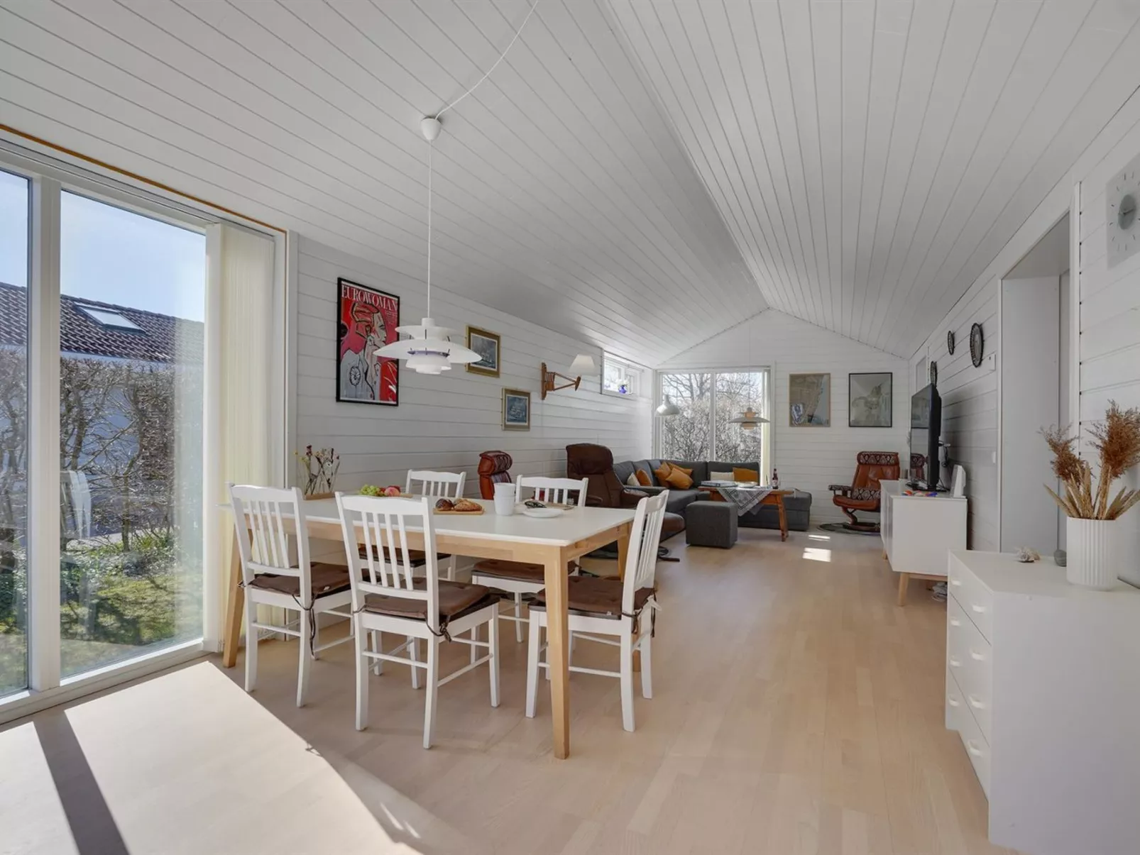 "Fredrikke" - 50m from the sea-Inside