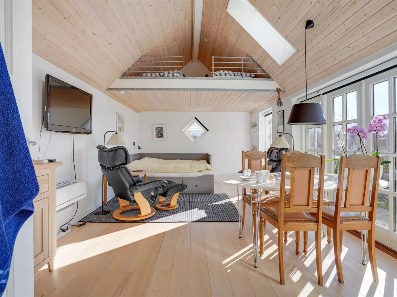"Ilsabeth" - 700m from the sea-Inside
