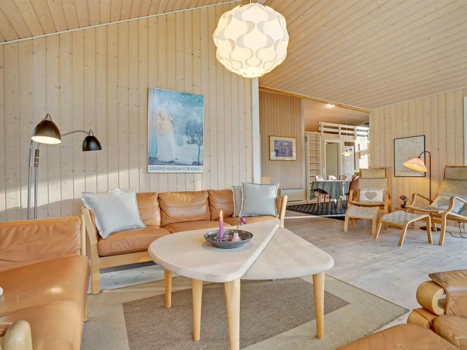 "Swarte" - 30km from the sea-Inside