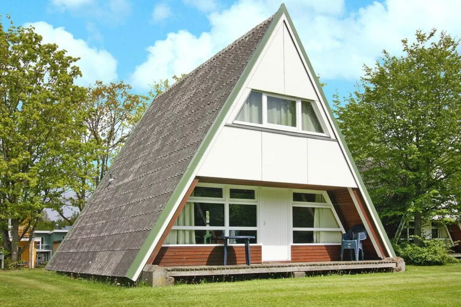 Nurdachhaus Normalpreis 65 qm-Exterior summer