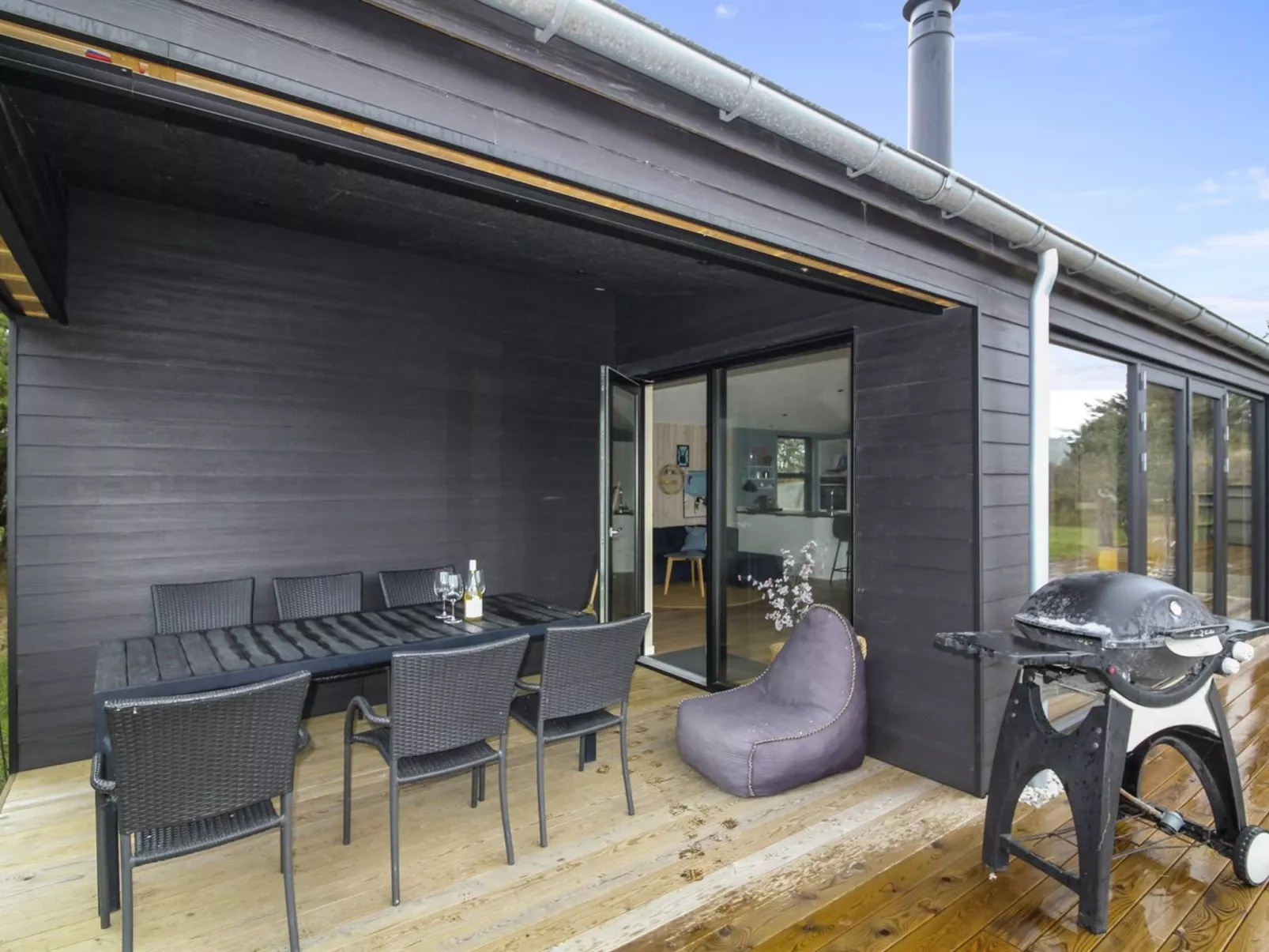 "Tatania" - 800m from the sea-Outside