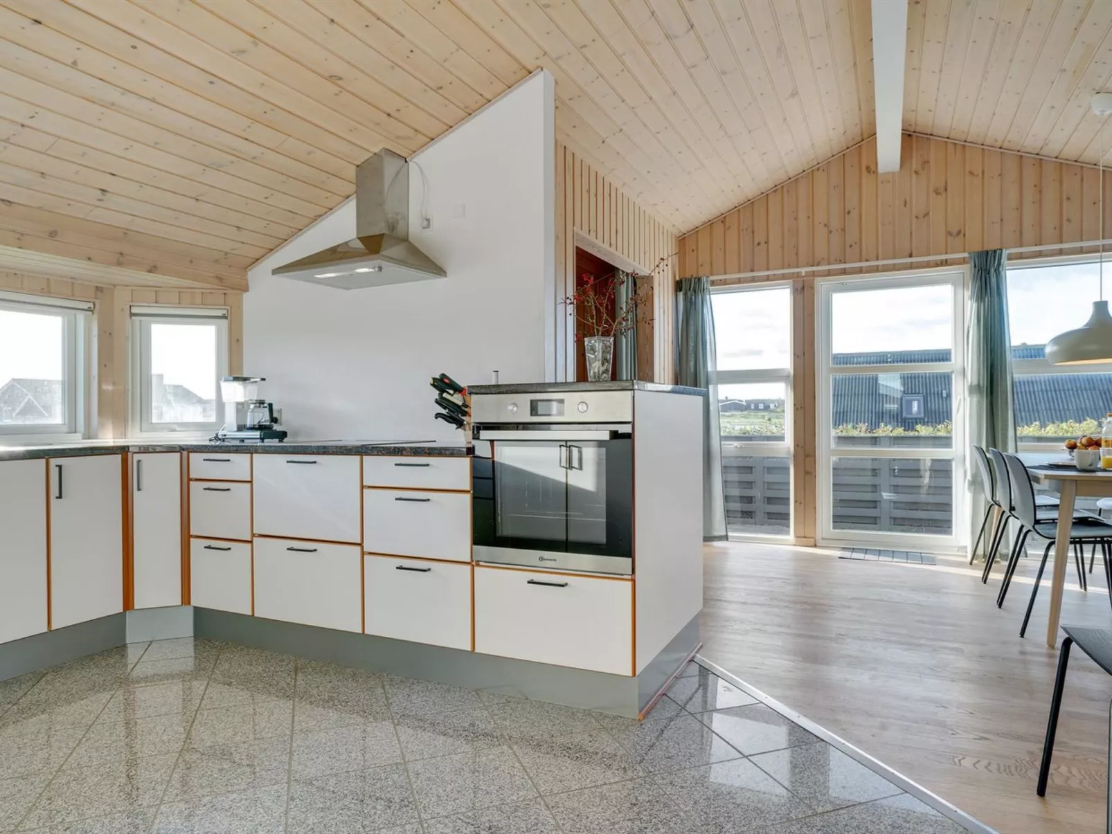 "Marissa" - 200m from the sea-Inside