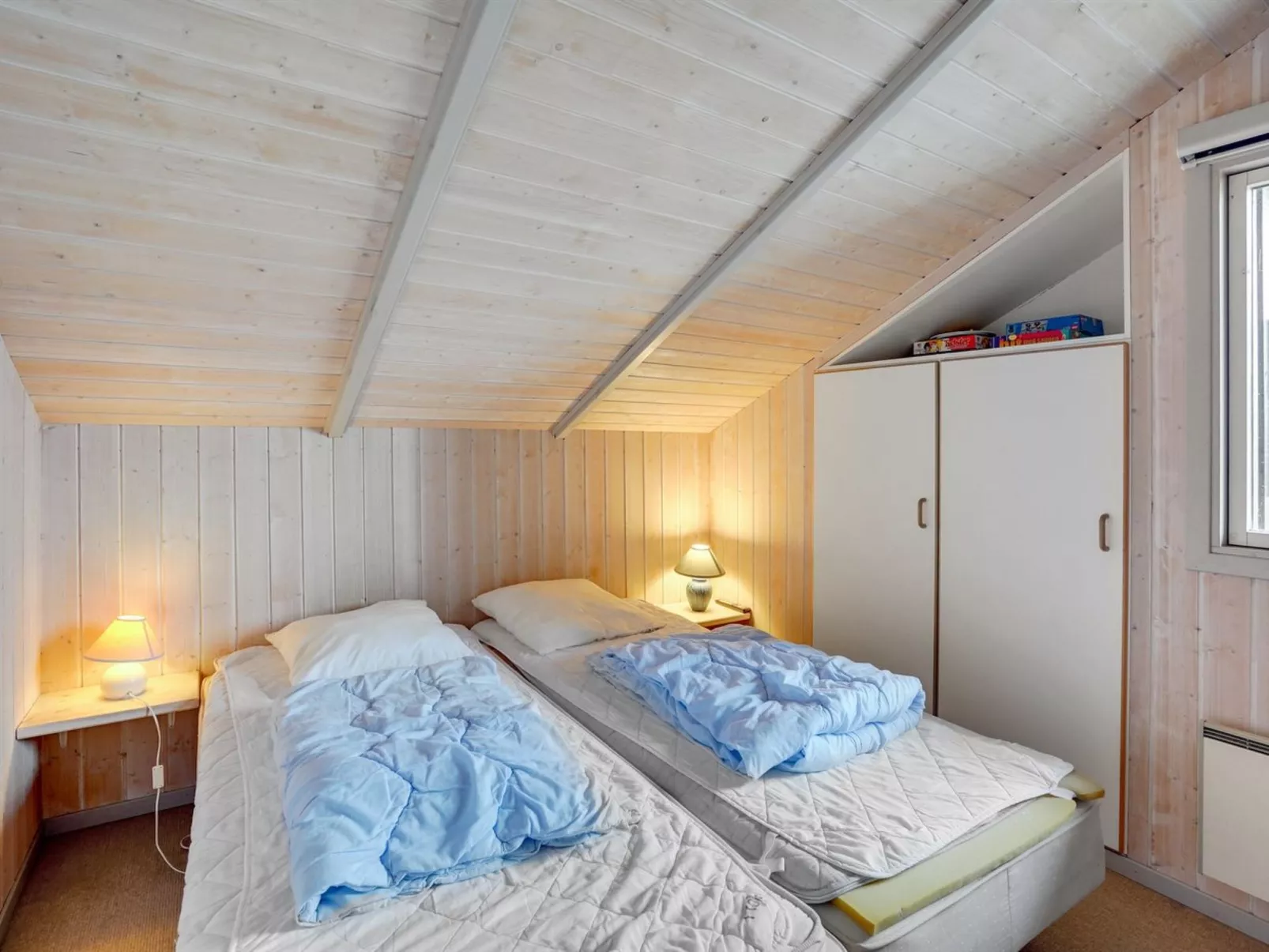 "Emund" - 900m from the sea-Inside