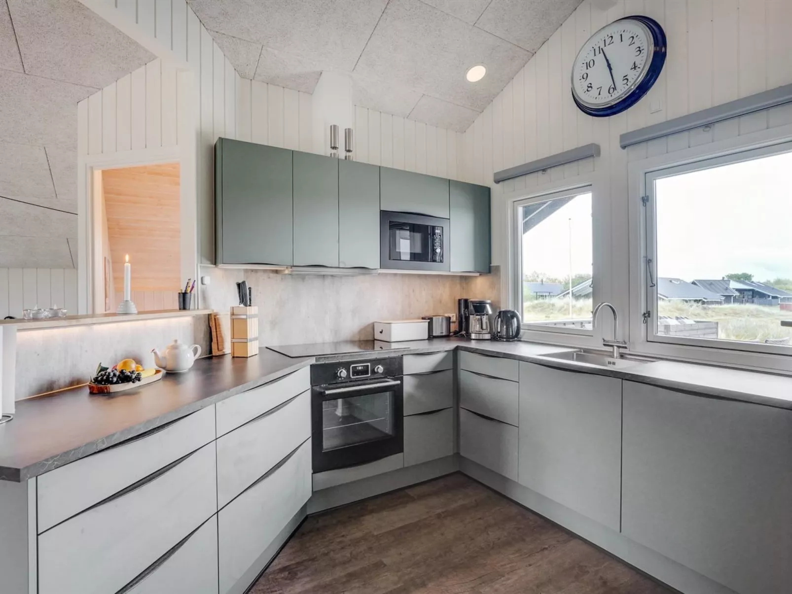 "Emund" - 900m from the sea-Inside