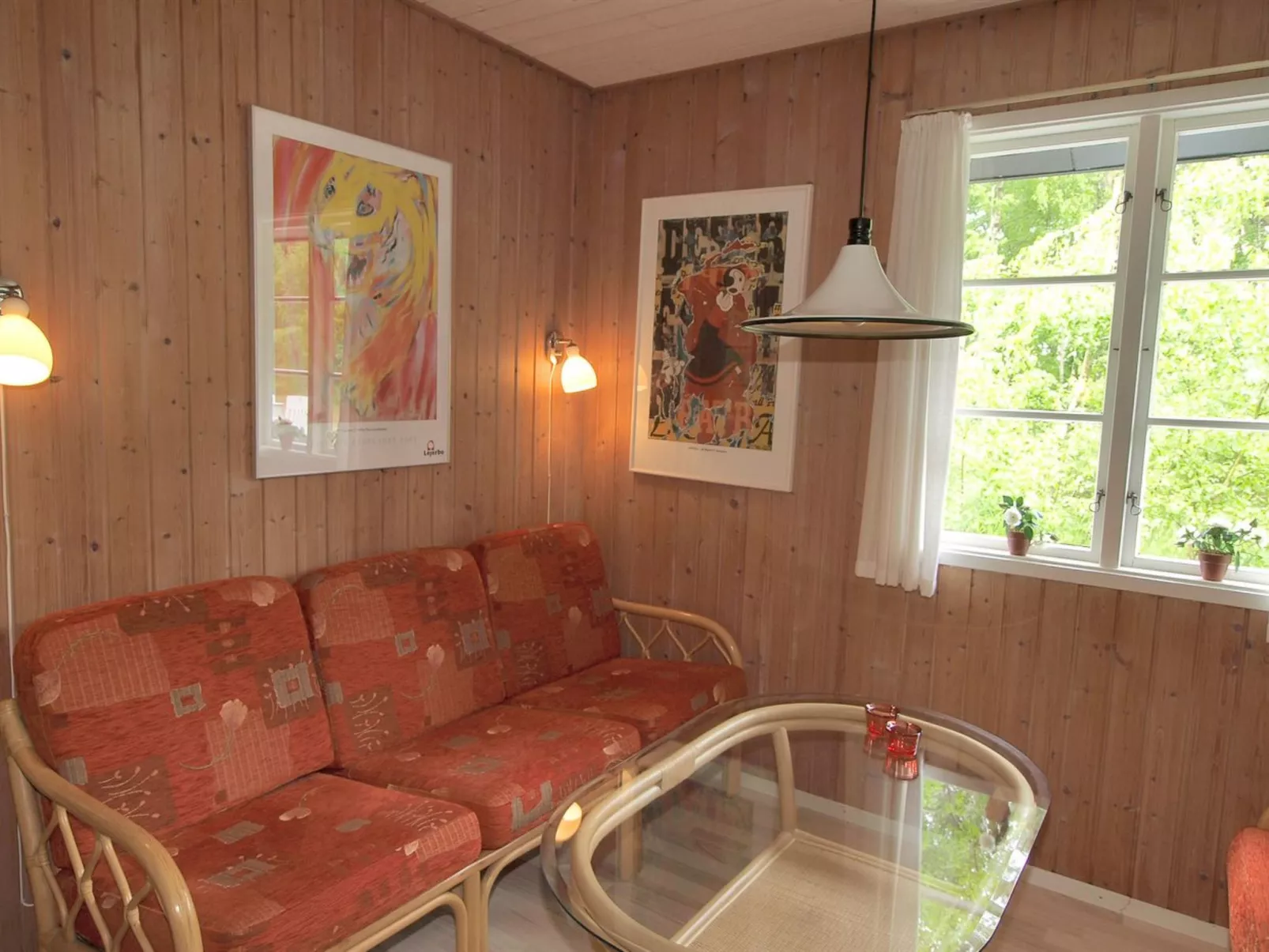 "Tom" - 125m from the sea-Inside