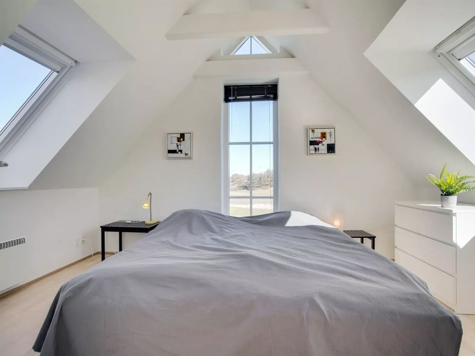 "Sira" - 250m from the sea-Inside
