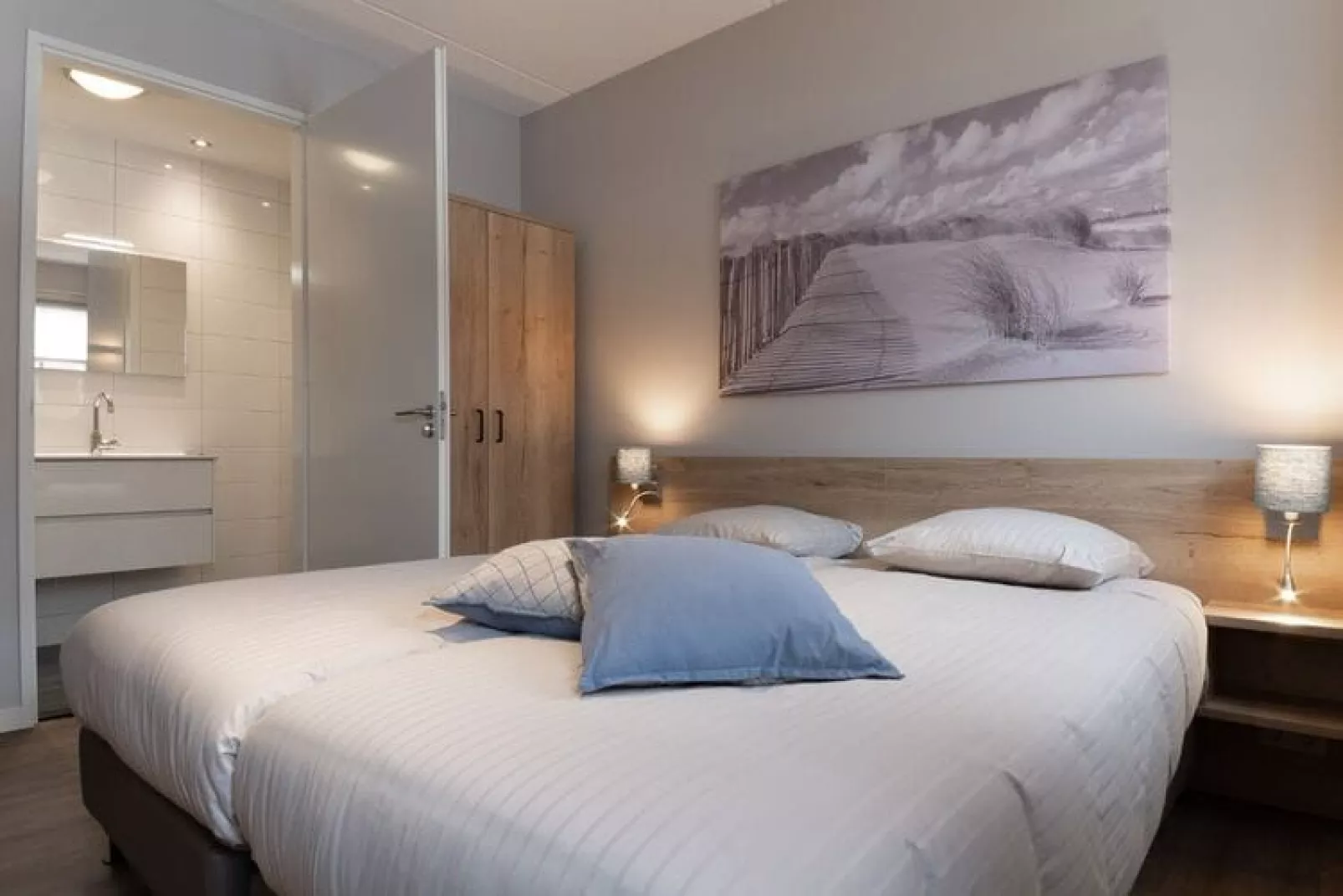 8-persoons geschakeld-Schlafzimmer