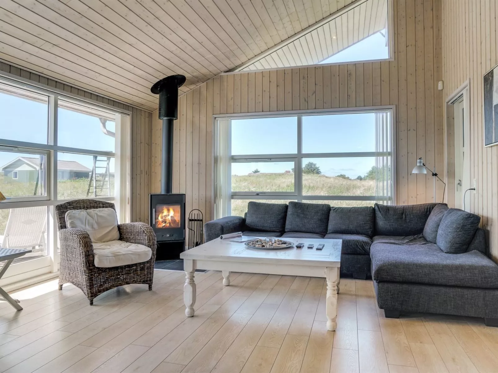 "Sirkka" - 902m from the sea-Drinnen