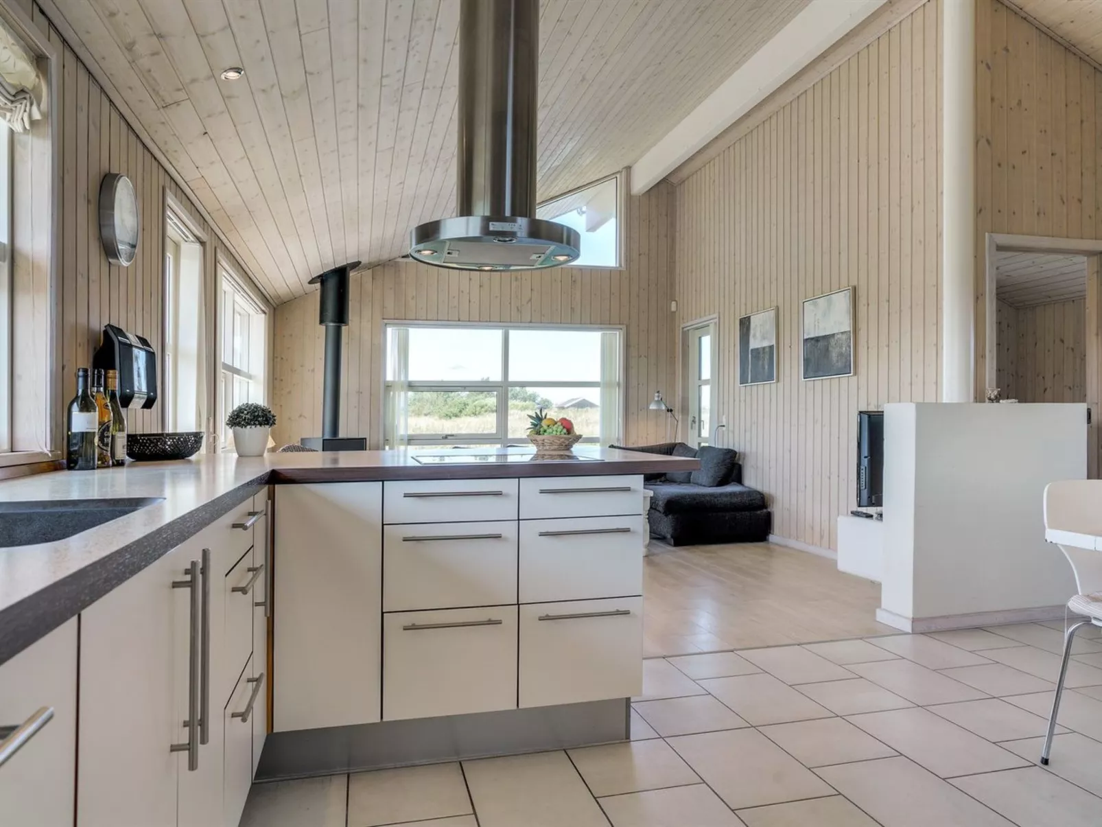 "Sirkka" - 902m from the sea-Drinnen