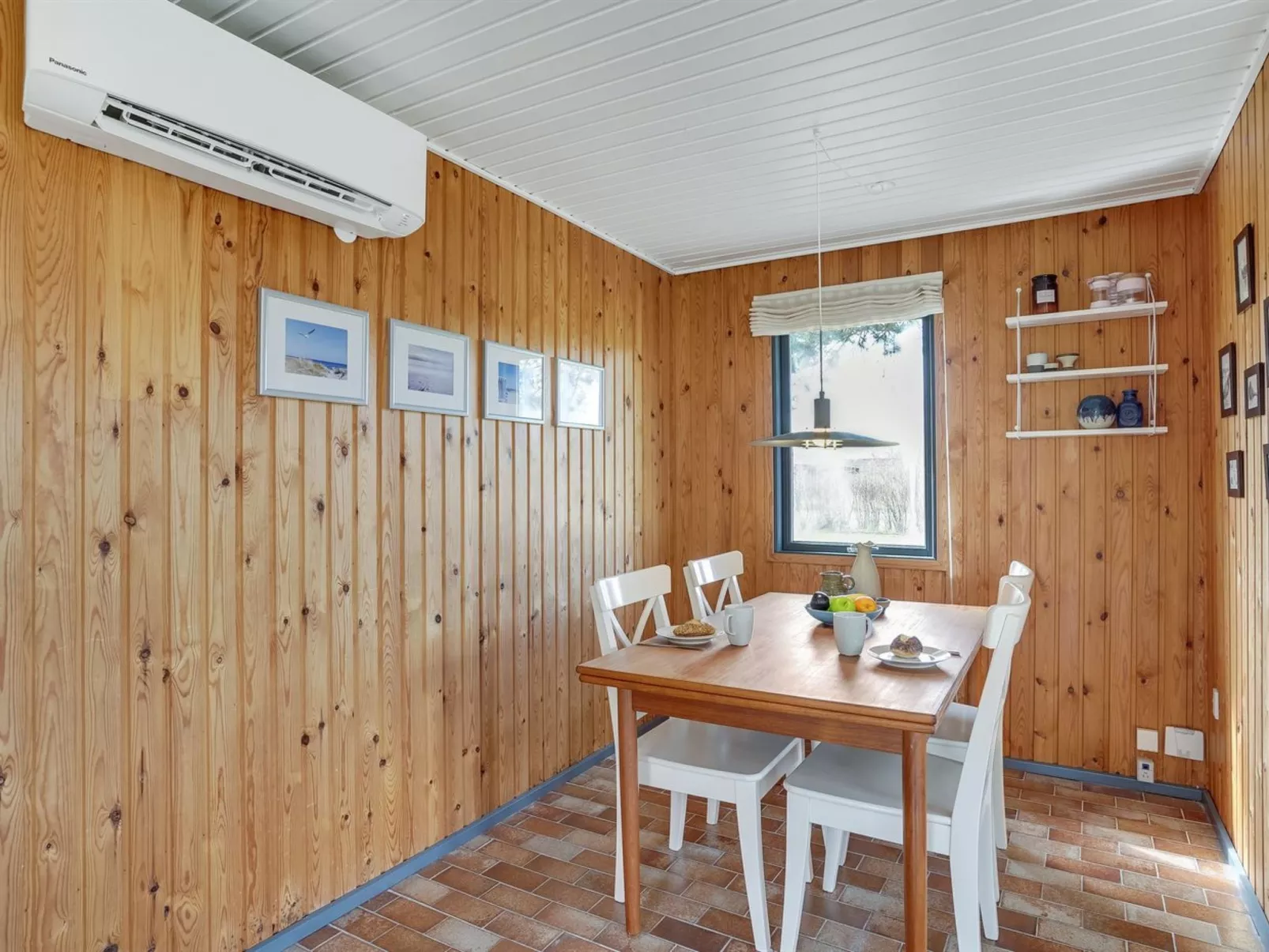 "Lars" - 250m from the sea-Inside
