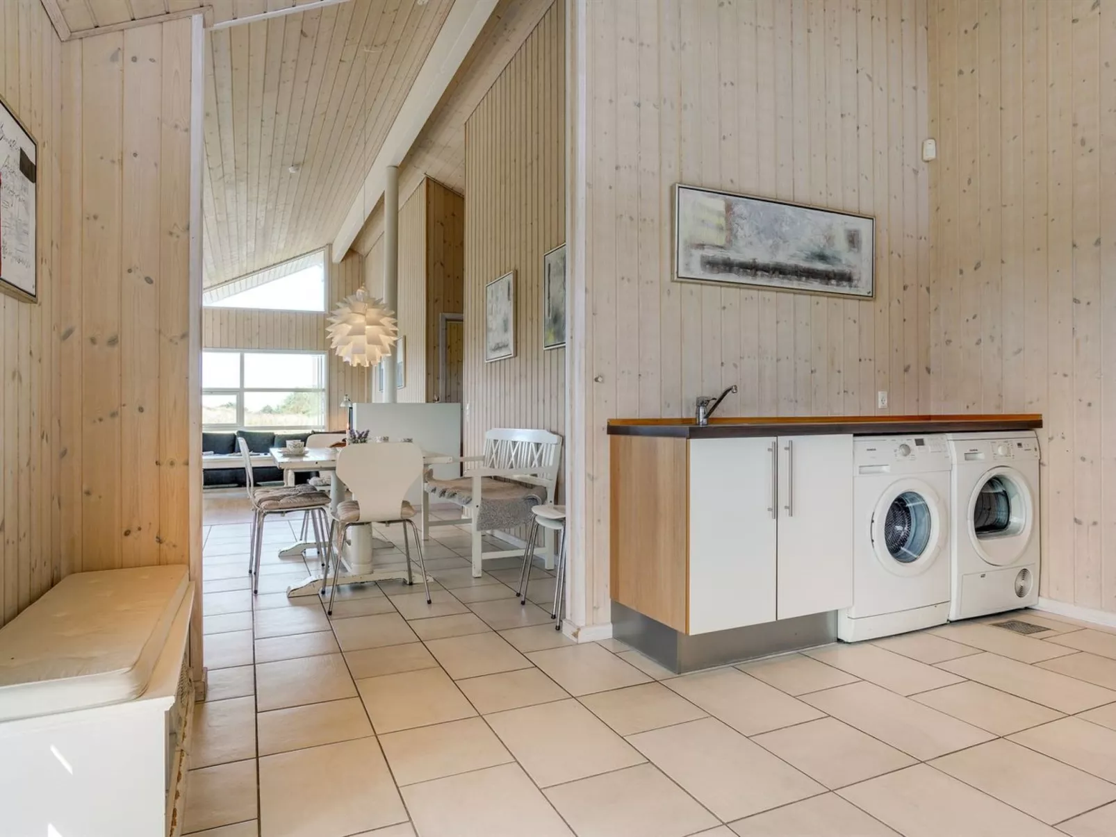 "Sirkka" - 902m from the sea-Drinnen