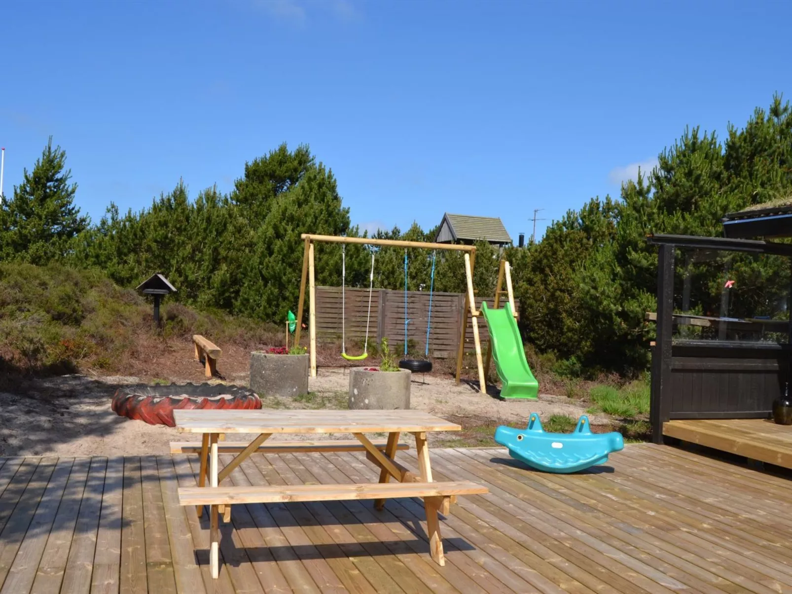 "Elin" - 3km from the sea-Outside