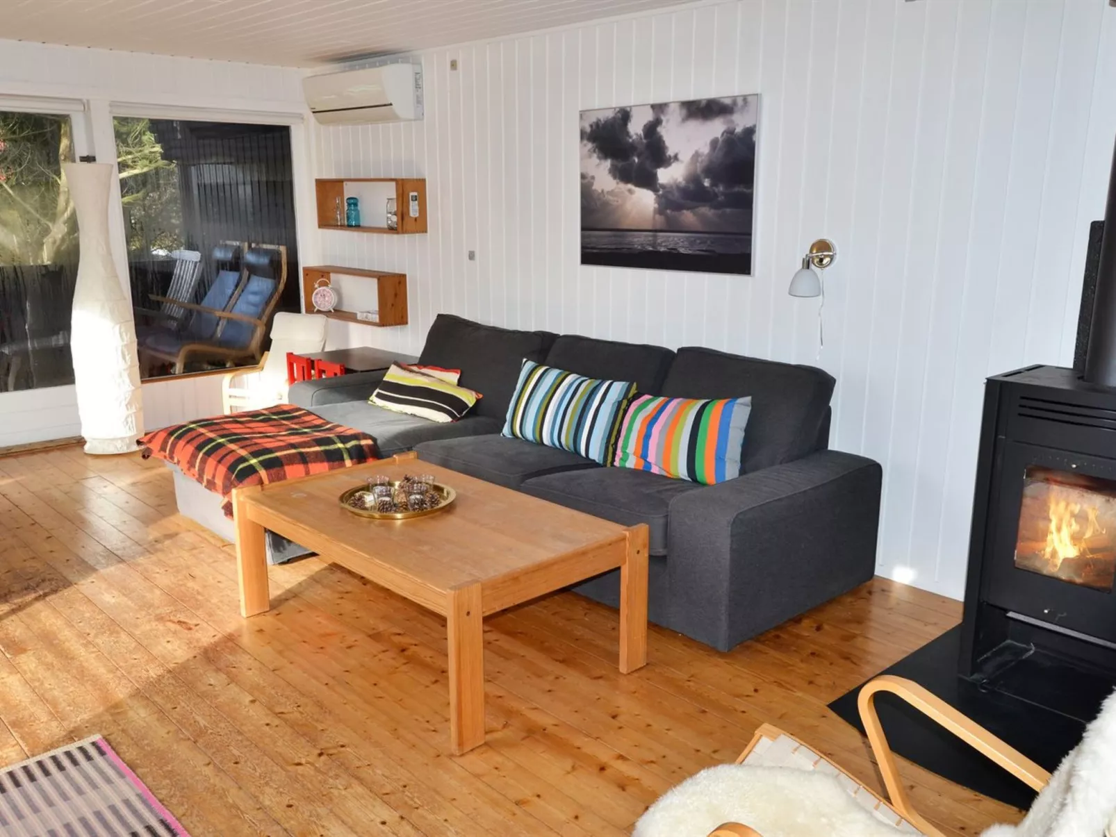 "Elin" - 3km from the sea-Inside