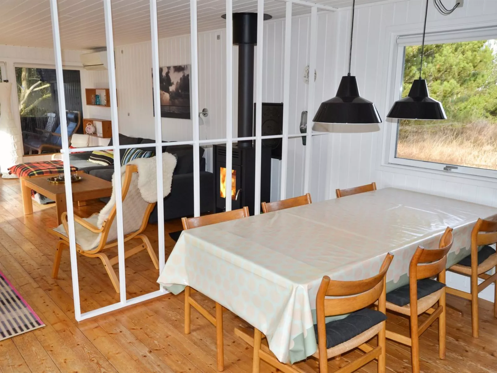 "Elin" - 3km from the sea-Inside