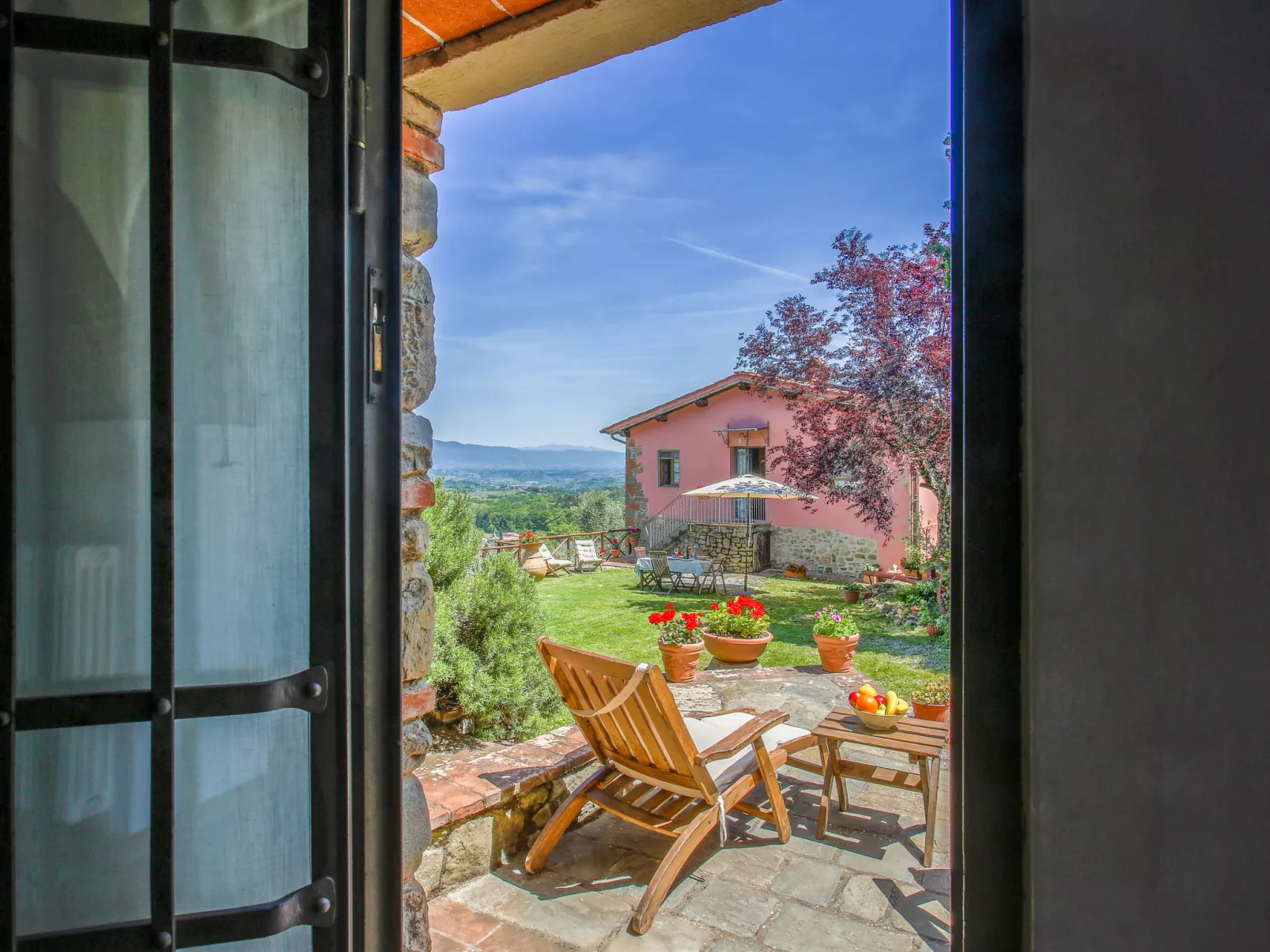 Le Poggiole-Outside