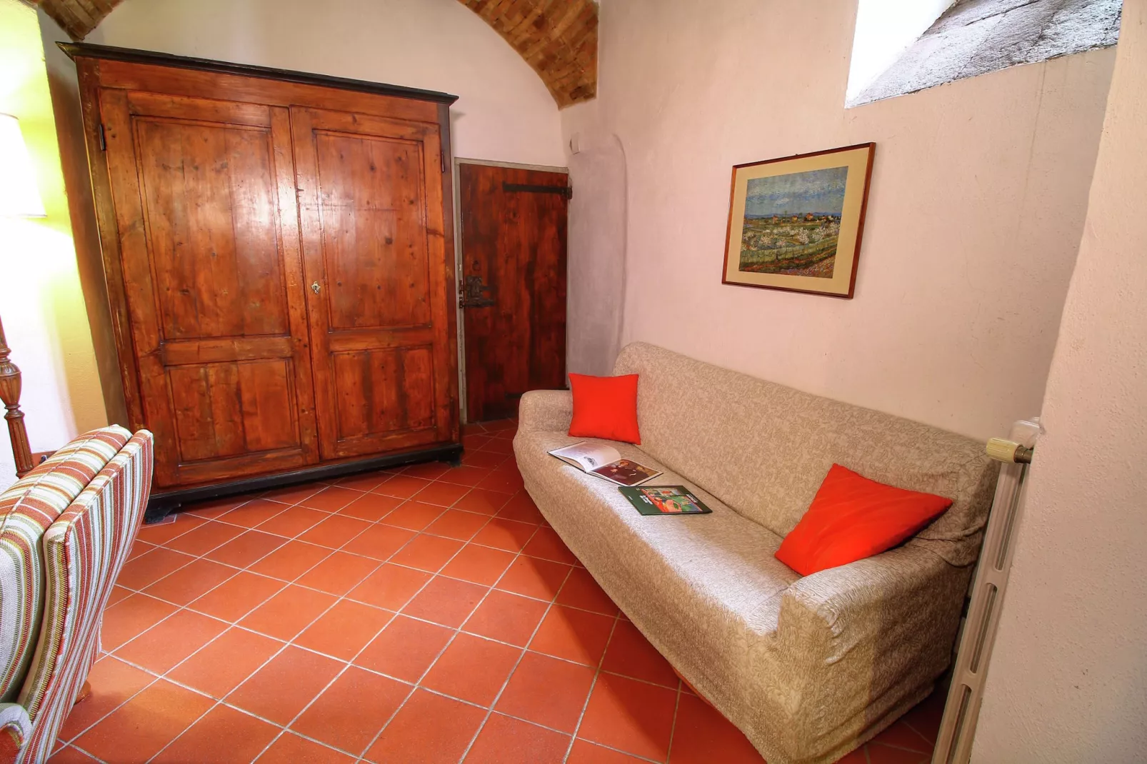 Casa Bruciata-Living room