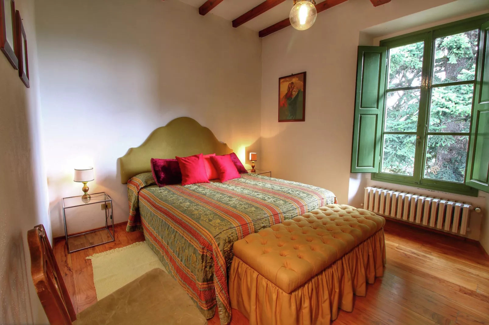 Casa Bruciata-Bedroom