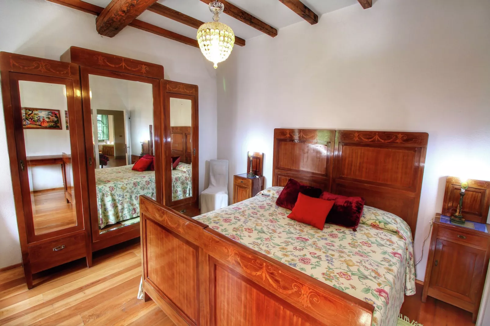 Casa Bruciata-Bedroom
