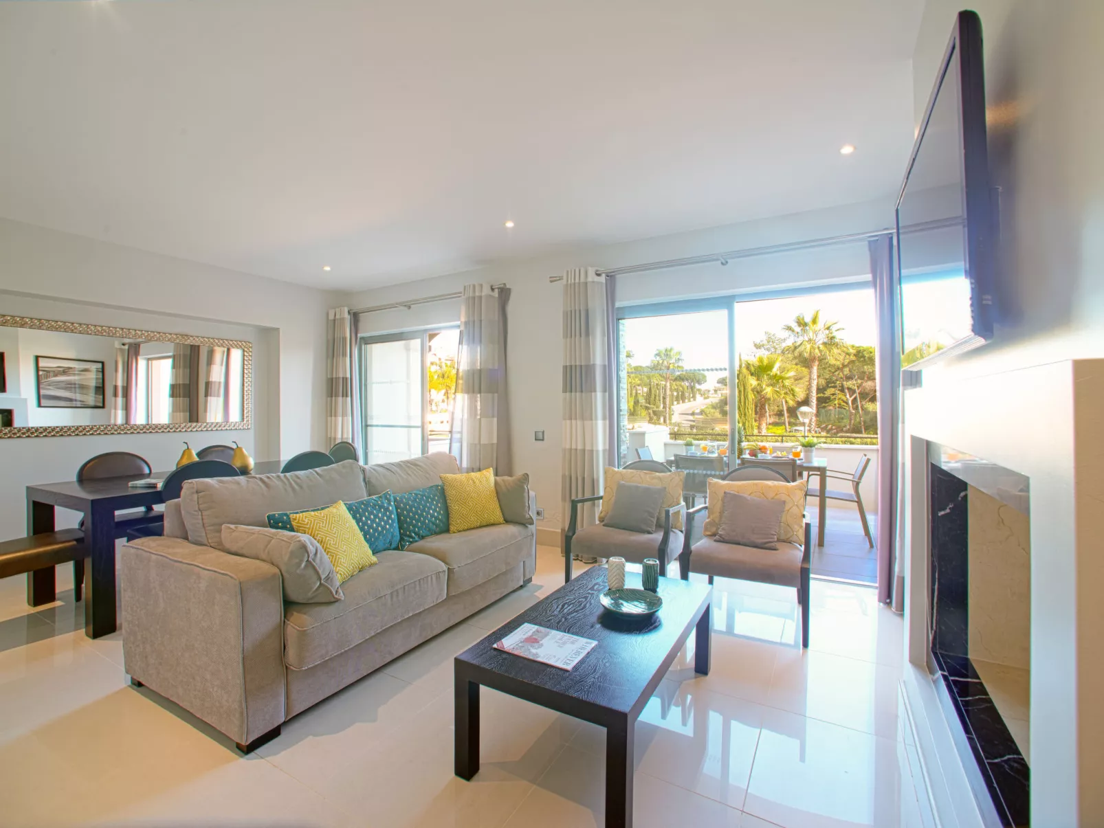 Pine Hills Safira-Inside