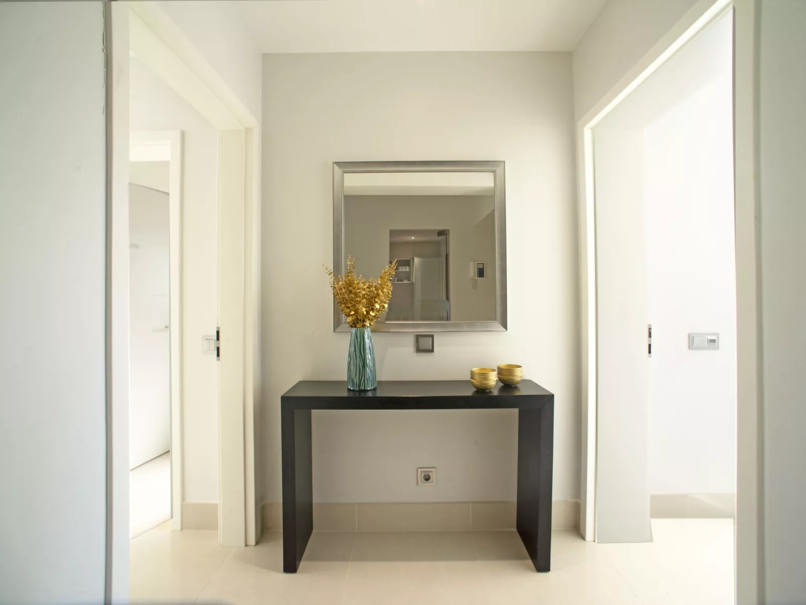 Pine Hills Safira-Inside