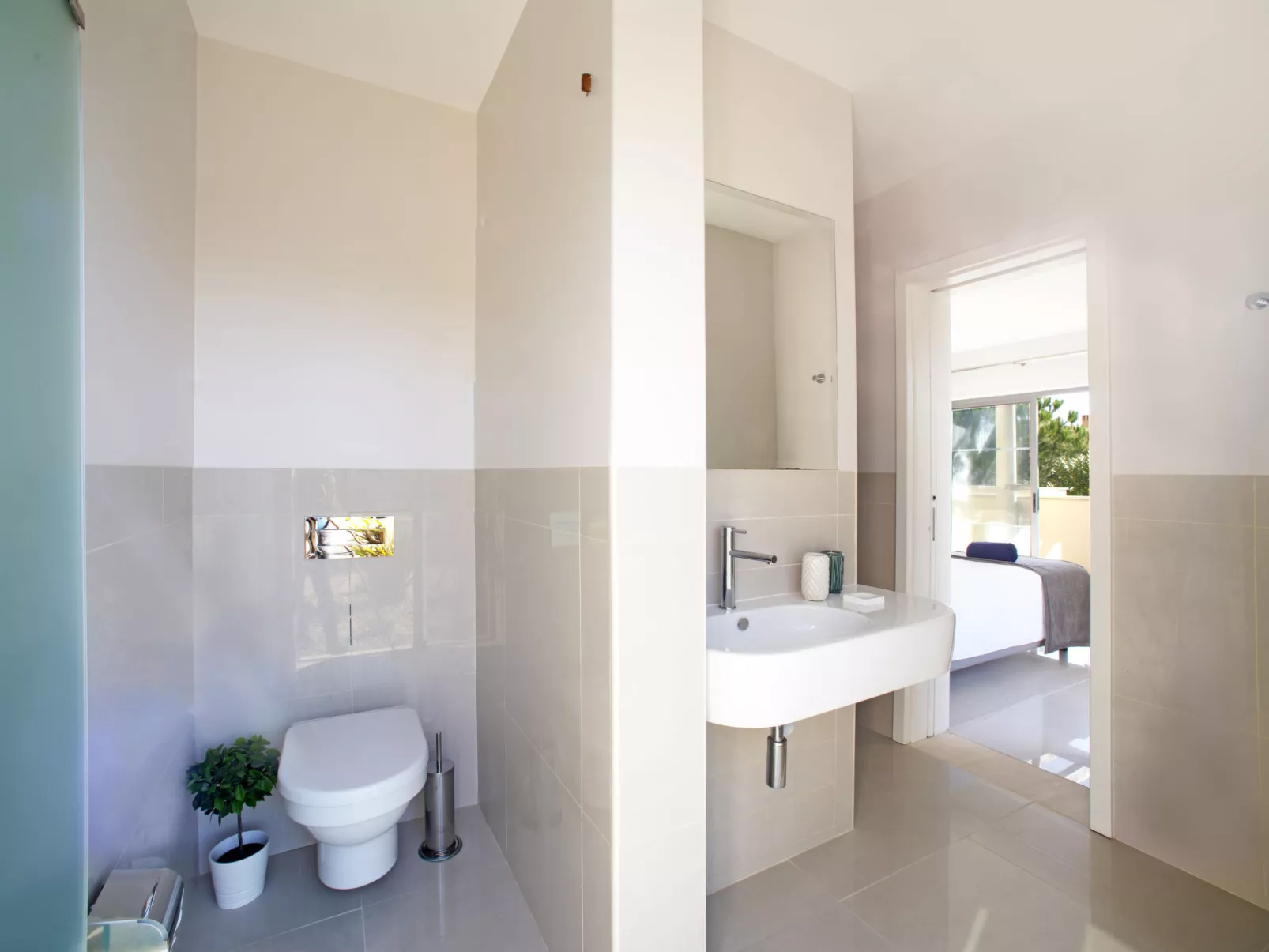 Pine Hills Safira-Inside