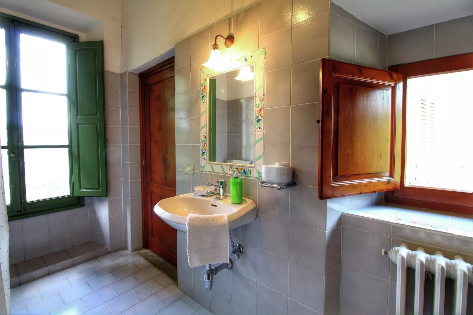 Casa Bruciata-Bathroom