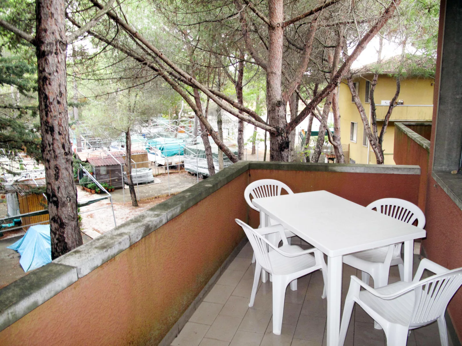 Campeggio del Forte-Outside
