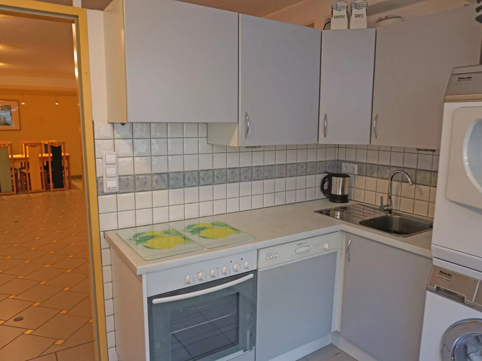 Apart B-Drinnen