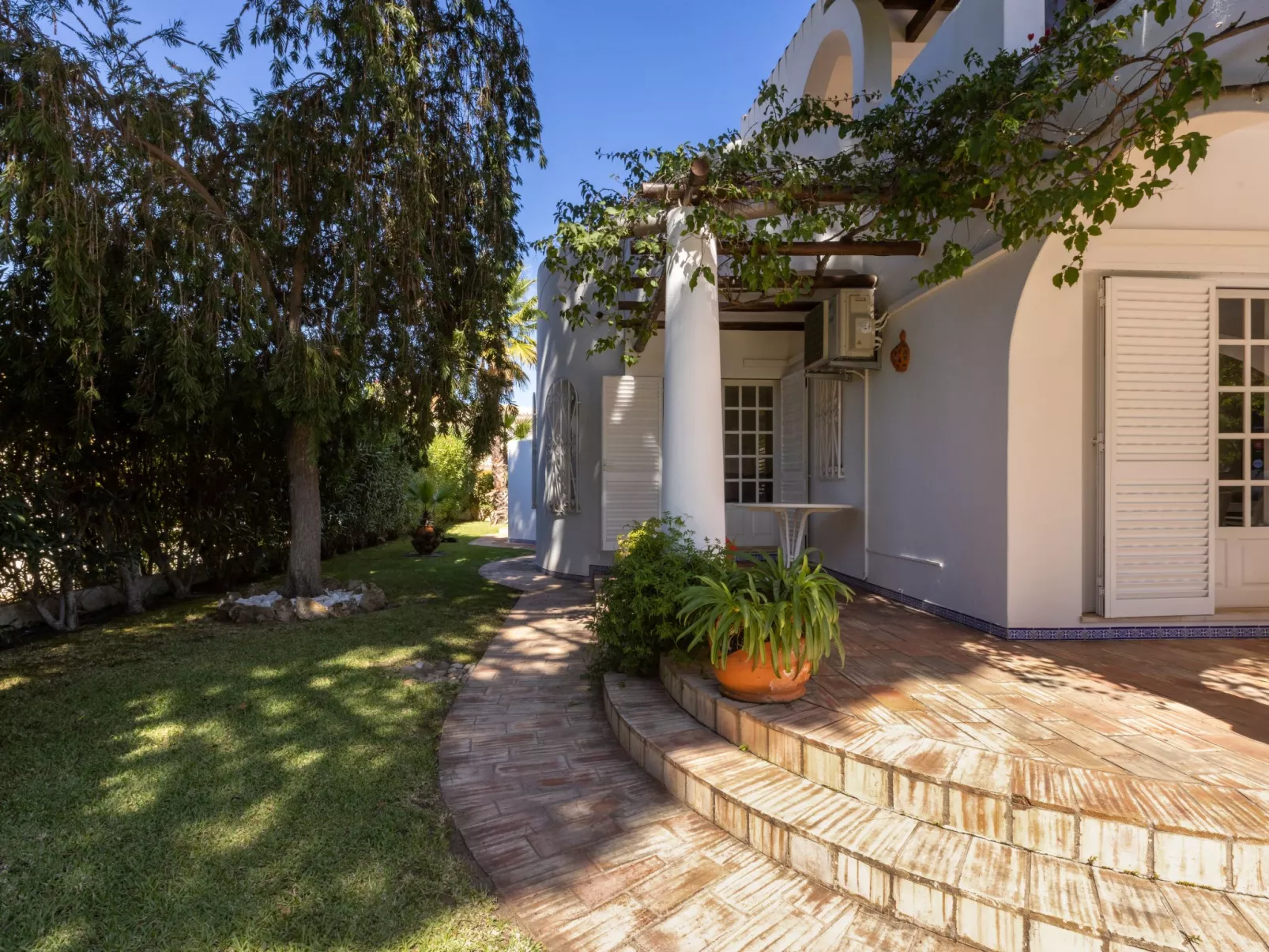 Villa Verde-Inside